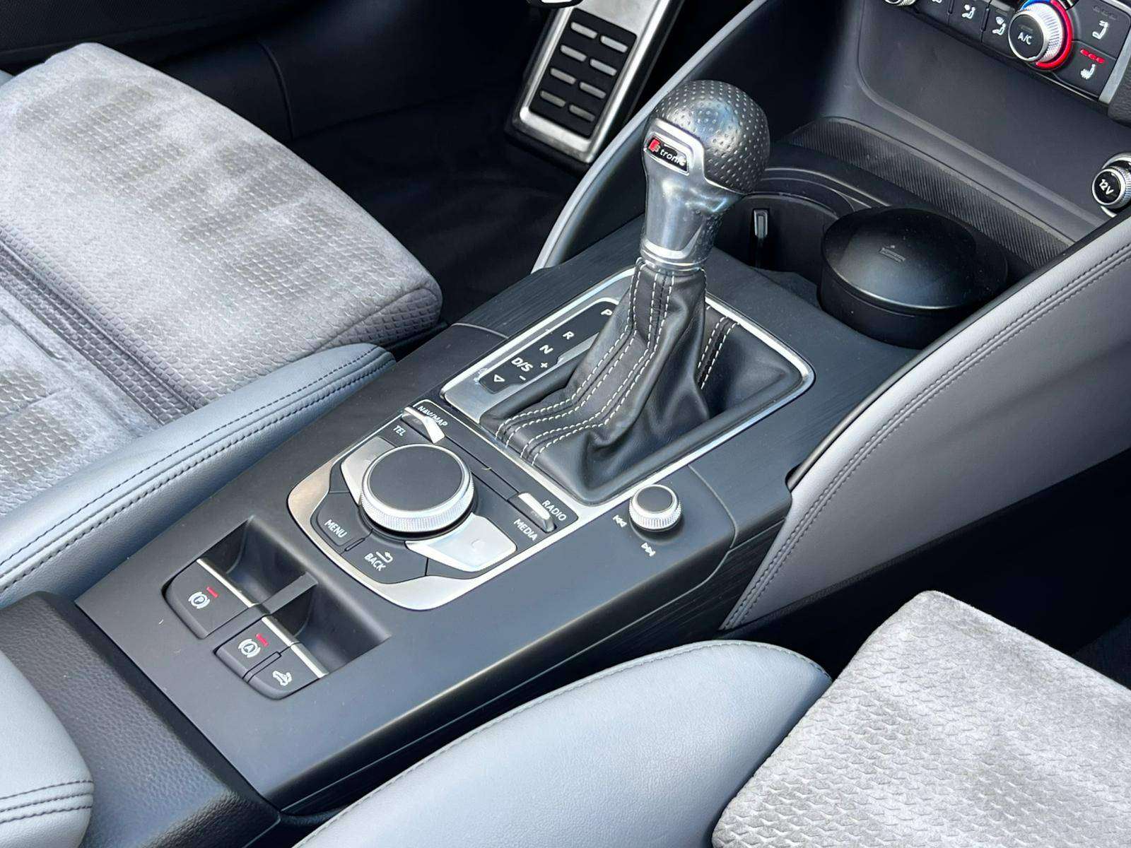 Audi A3 S-LINE 35 TFSI BOITE-AUTO NAVI RADAR GARANTIE 1AN