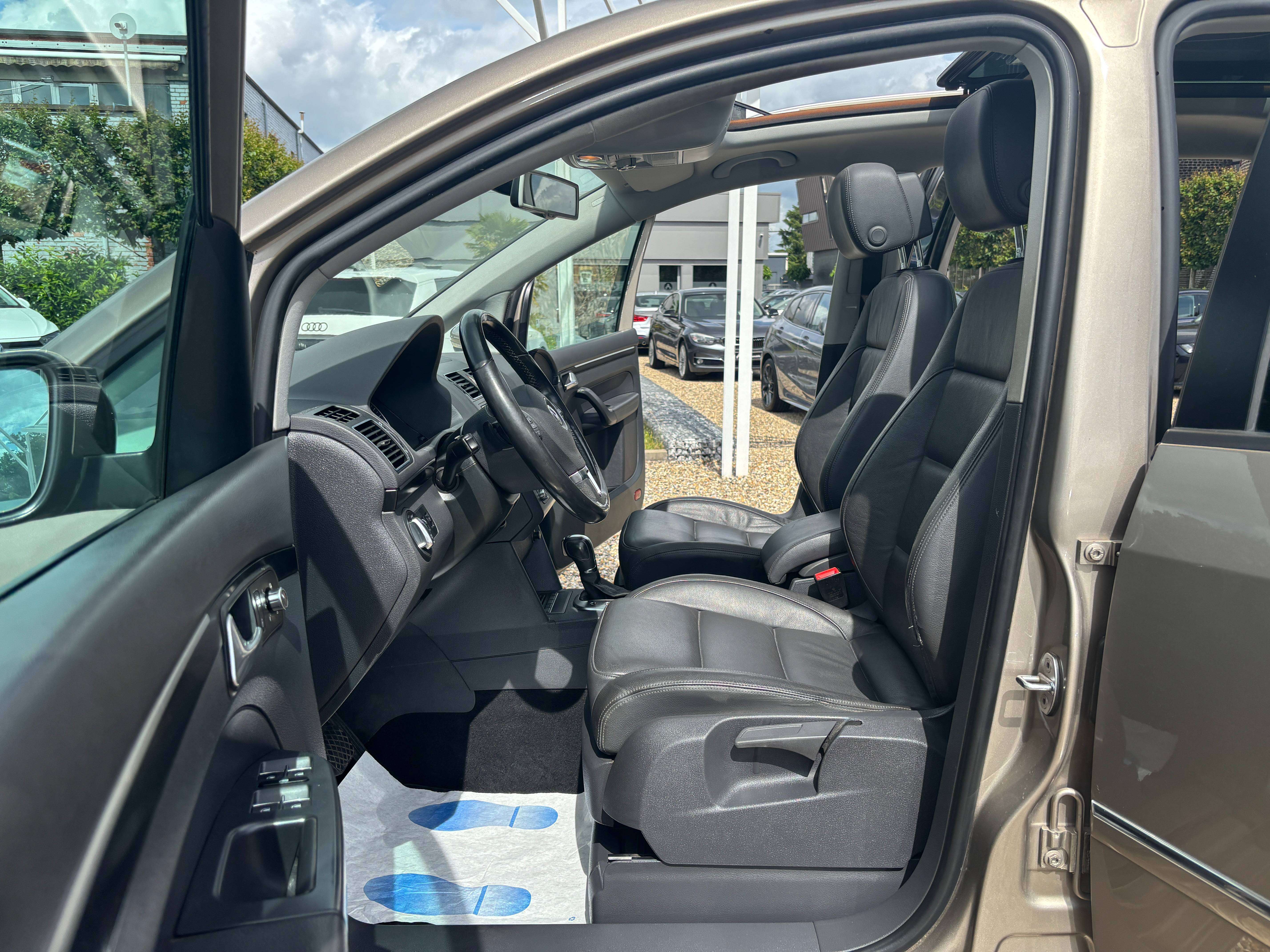 Volkswagen Touran 1.6 TDi DSG *7 PLACES*TOIT OUV*1ER PROPRIO*GARANTIE*