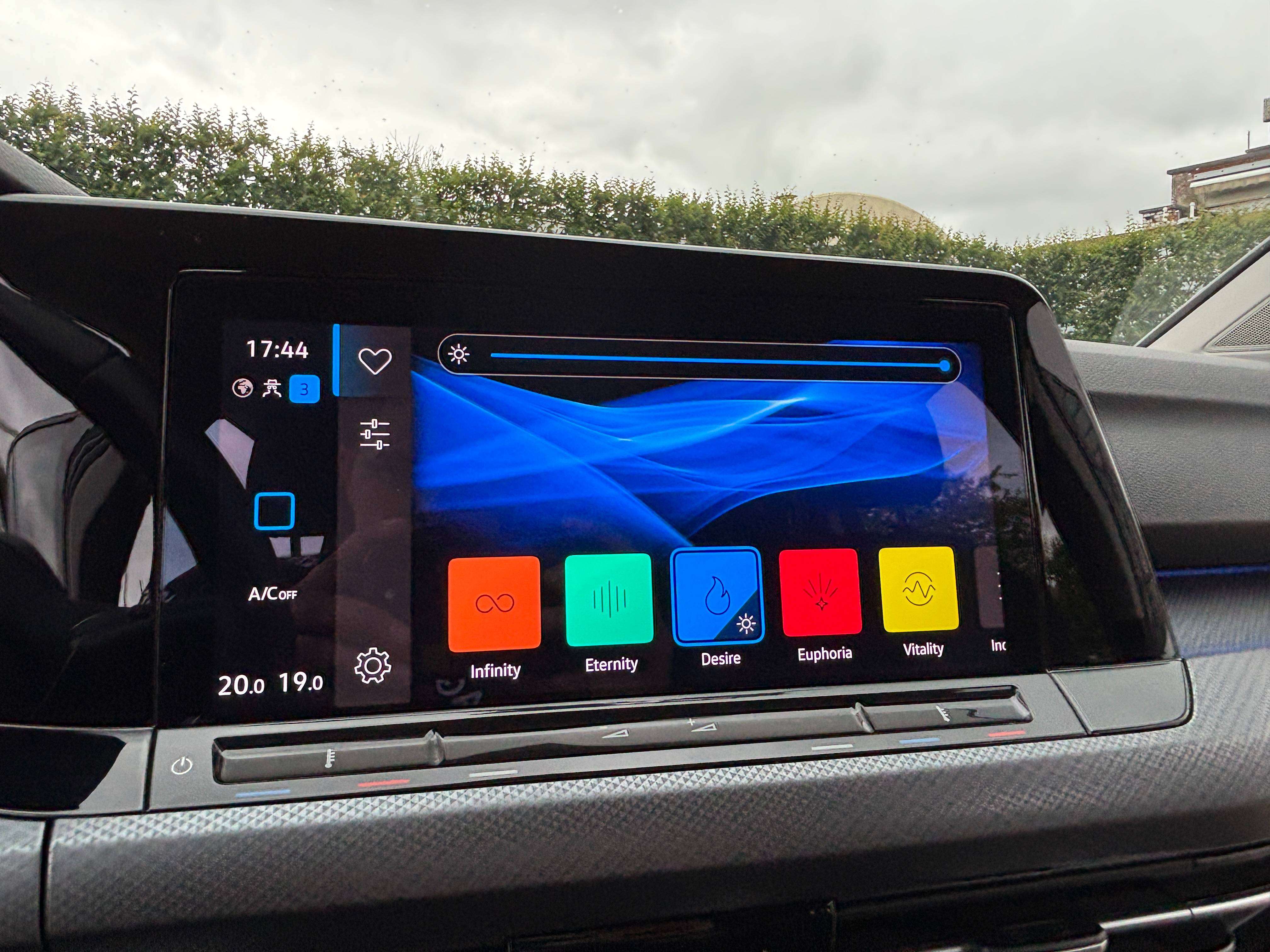 Volkswagen Golf 1.0 TSI Active *CARPLAY*CAMERA*LED*1ER PROPRIO*GARANTIE*