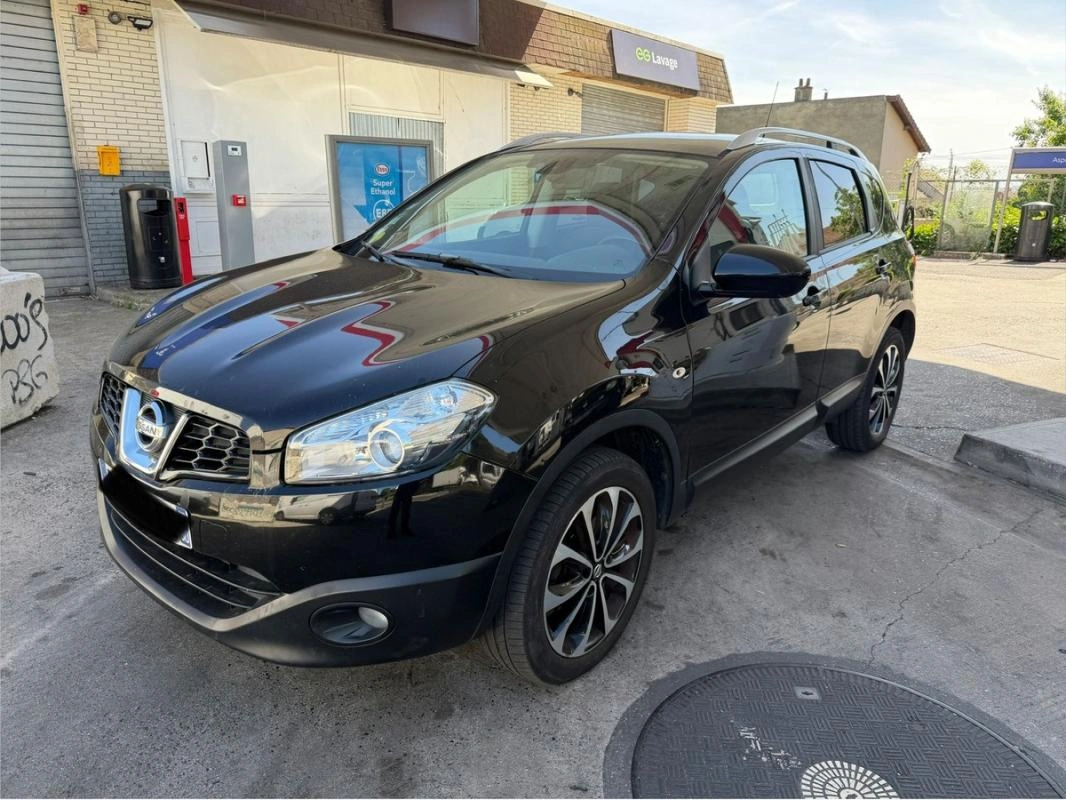 Nissan Qashqai SUIVI FACTURE CARNET TOIT PANO GPS CUIR CAMERA DE RECUL BLUETOOTH PAIEMENT 4/10 FOIS