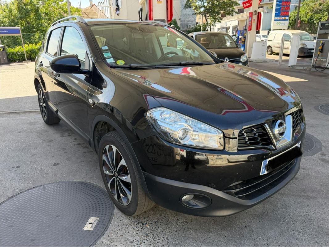 Nissan Qashqai SUIVI FACTURE CARNET TOIT PANO GPS CUIR CAMERA DE RECUL BLUETOOTH PAIEMENT 4/10 FOIS
