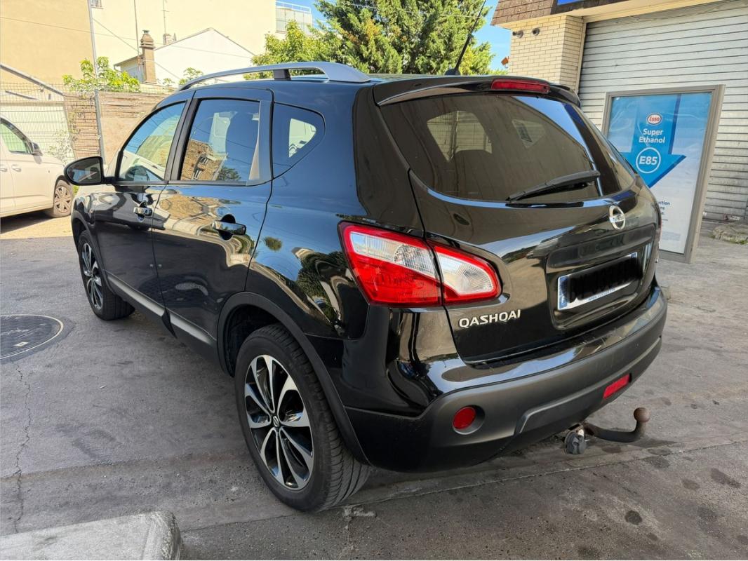 Nissan Qashqai SUIVI FACTURE CARNET TOIT PANO GPS CUIR CAMERA DE RECUL BLUETOOTH PAIEMENT 4/10 FOIS