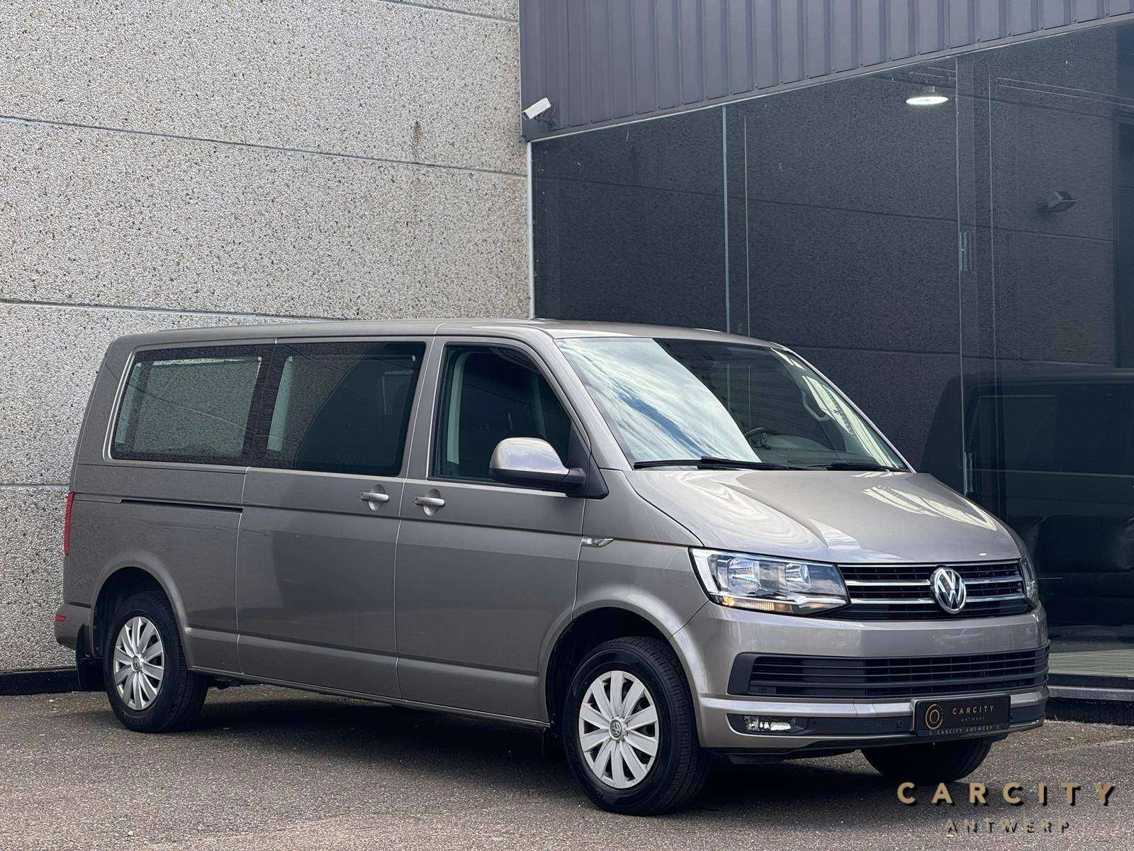 Volkswagen T6 Caravelle T6 Caravelle 2.0 TDI Dubbelcabine | TREKHAAK | 5-ZIT | BLUETOOTH | AIRCO |