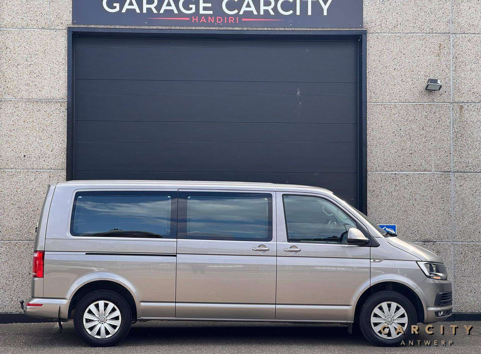 Volkswagen T6 Caravelle T6 Caravelle 2.0 TDI Dubbelcabine | TREKHAAK | 5-ZIT | BLUETOOTH | AIRCO |