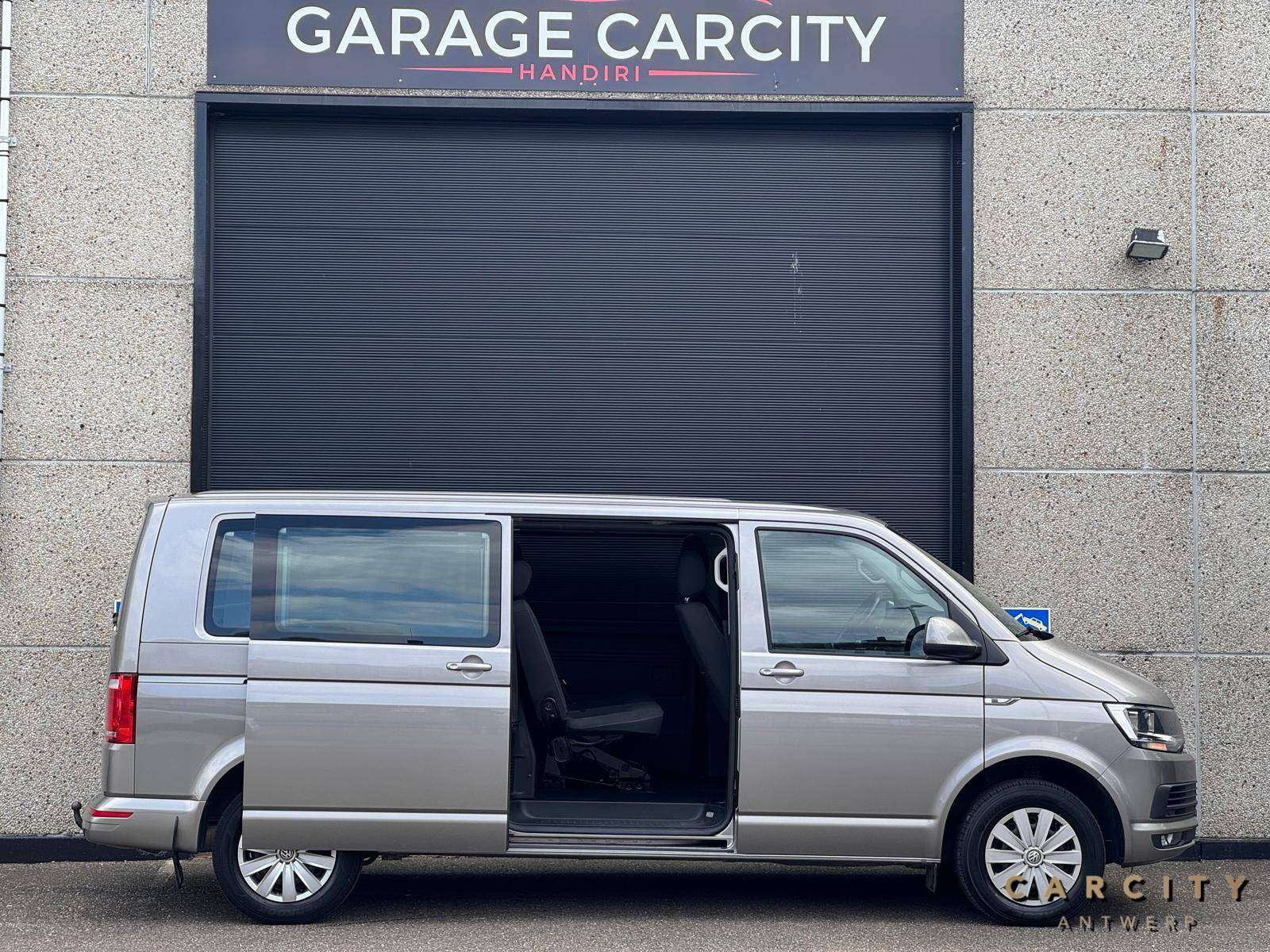Volkswagen T6 Caravelle T6 Caravelle 2.0 TDI Dubbelcabine | TREKHAAK | 5-ZIT | BLUETOOTH | AIRCO |