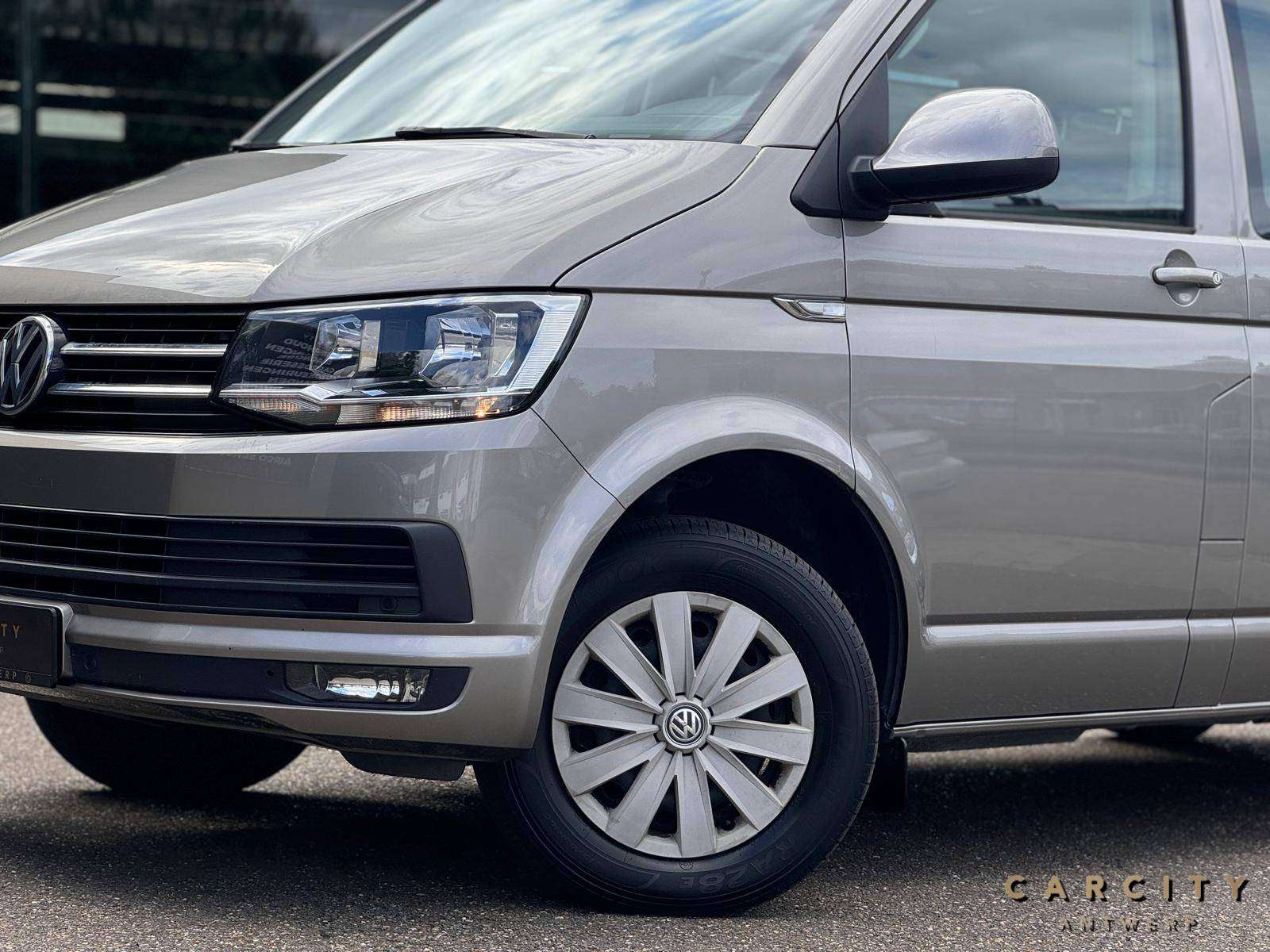 Volkswagen T6 Caravelle T6 Caravelle 2.0 TDI Dubbelcabine | TREKHAAK | 5-ZIT | BLUETOOTH | AIRCO |