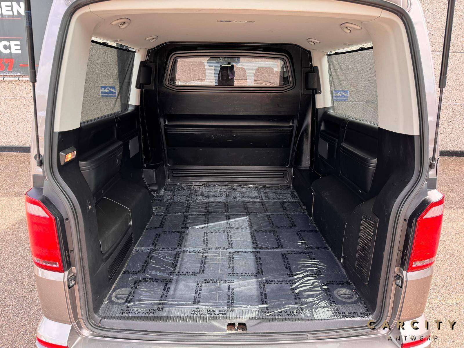 Volkswagen T6 Caravelle T6 Caravelle 2.0 TDI Dubbelcabine | TREKHAAK | 5-ZIT | BLUETOOTH | AIRCO |