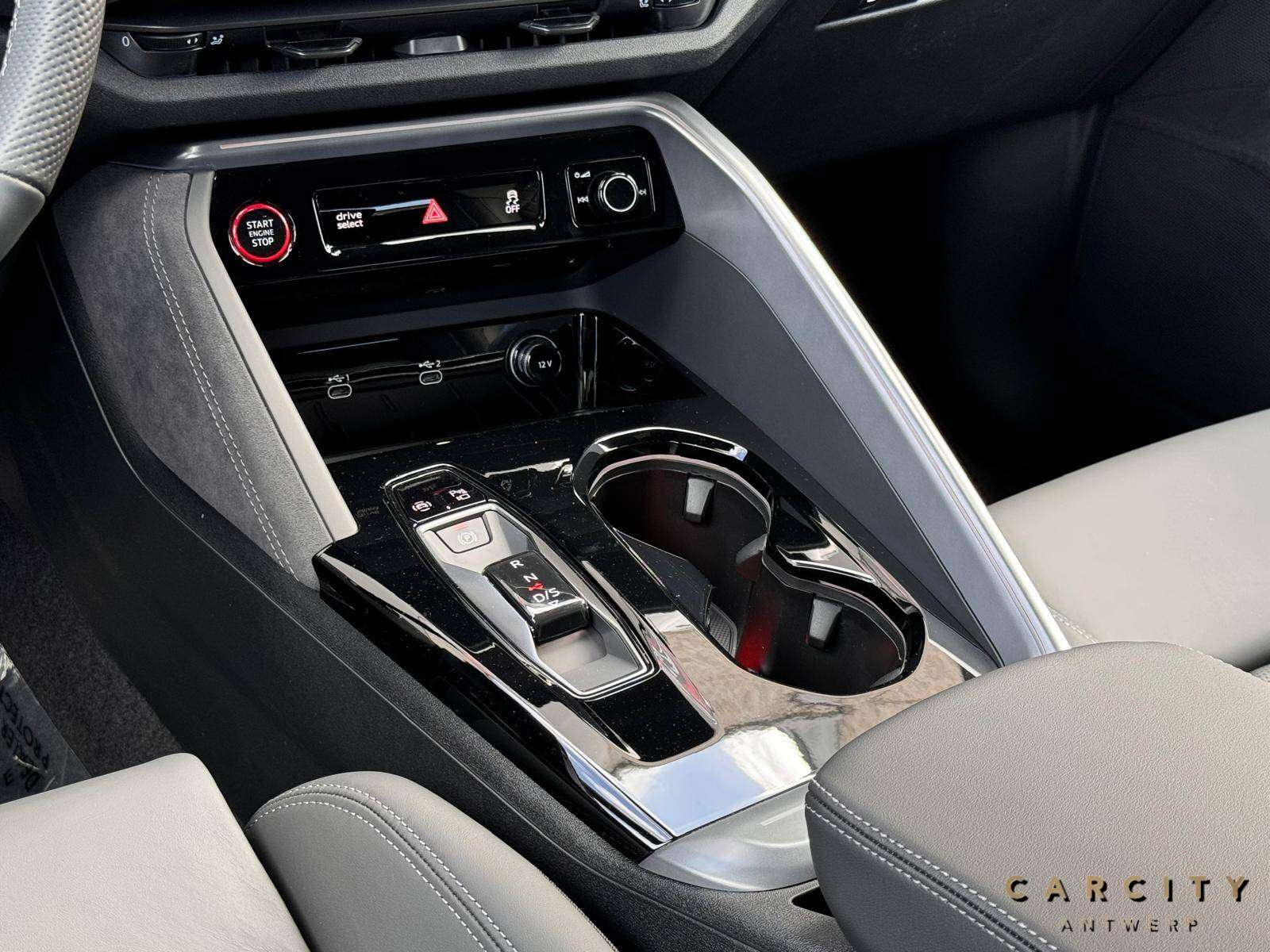 Audi Q5 Q5 Sportback 2.0 TFSI Quattro S line S tronic S line | HUD | PANO | TREKHAAK | PASSAGIERSCHERM | MASSAGE | CAMERA |