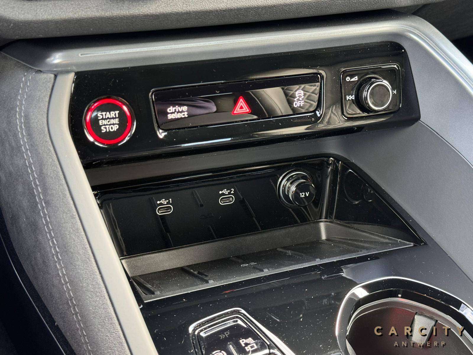 Audi Q5 Q5 Sportback 2.0 TFSI Quattro S line S tronic S line | HUD | PANO | TREKHAAK | PASSAGIERSCHERM | MASSAGE | CAMERA |