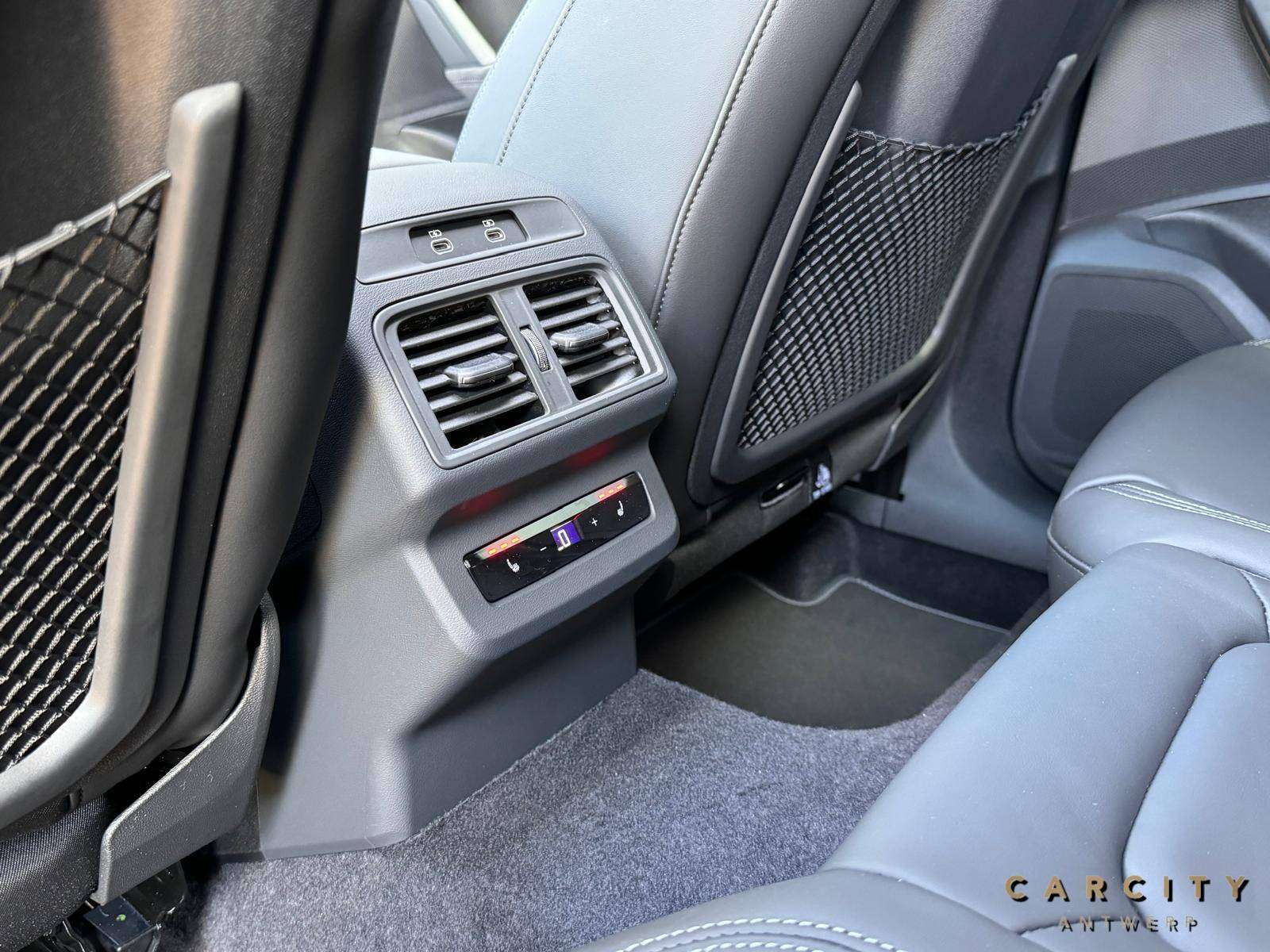 Audi Q5 Q5 Sportback 2.0 TDi Quattro S line S tronic S line | HUD | PANO | TREKHAAK | PASSAGIERSCHERM | MASSAGE | CAMERA |