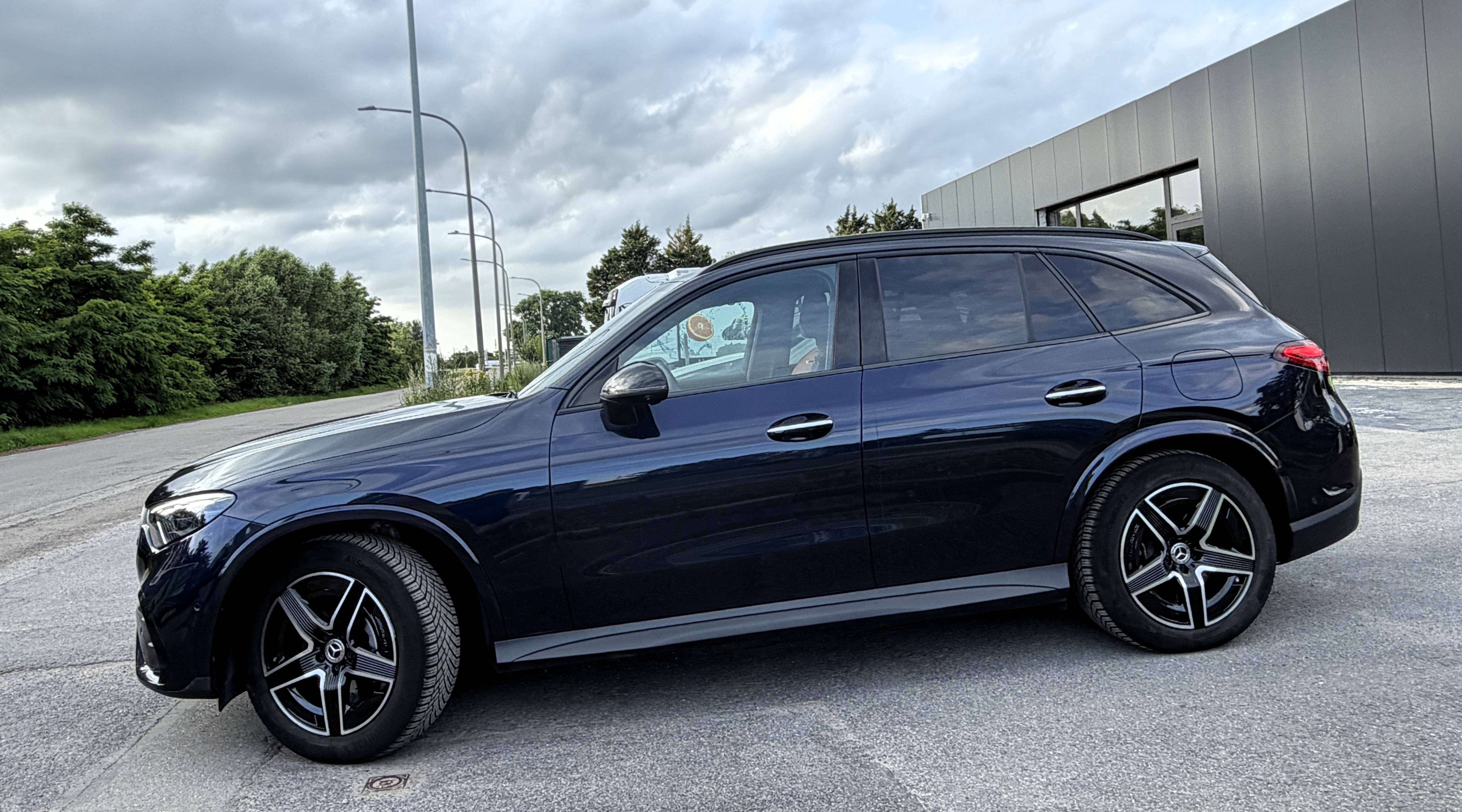Mercedes-Benz GLC 300 de PHEV 4MATIC AMG Line AIRMATIC/CAMERA360/DISTRONIC/KEYLESS/DIGITAL LIGHT