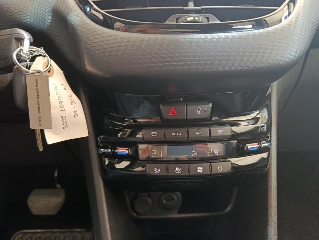 Peugeot 2008 Puretech 110 S&S EAT6 ALLURE