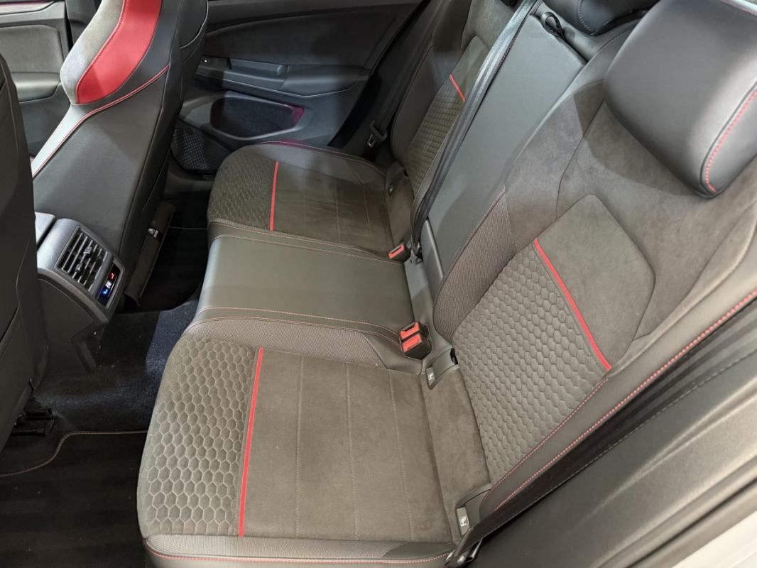 Volkswagen Golf VIII 2.0 TSI 300 DSG7 GTI CLUBSPORT