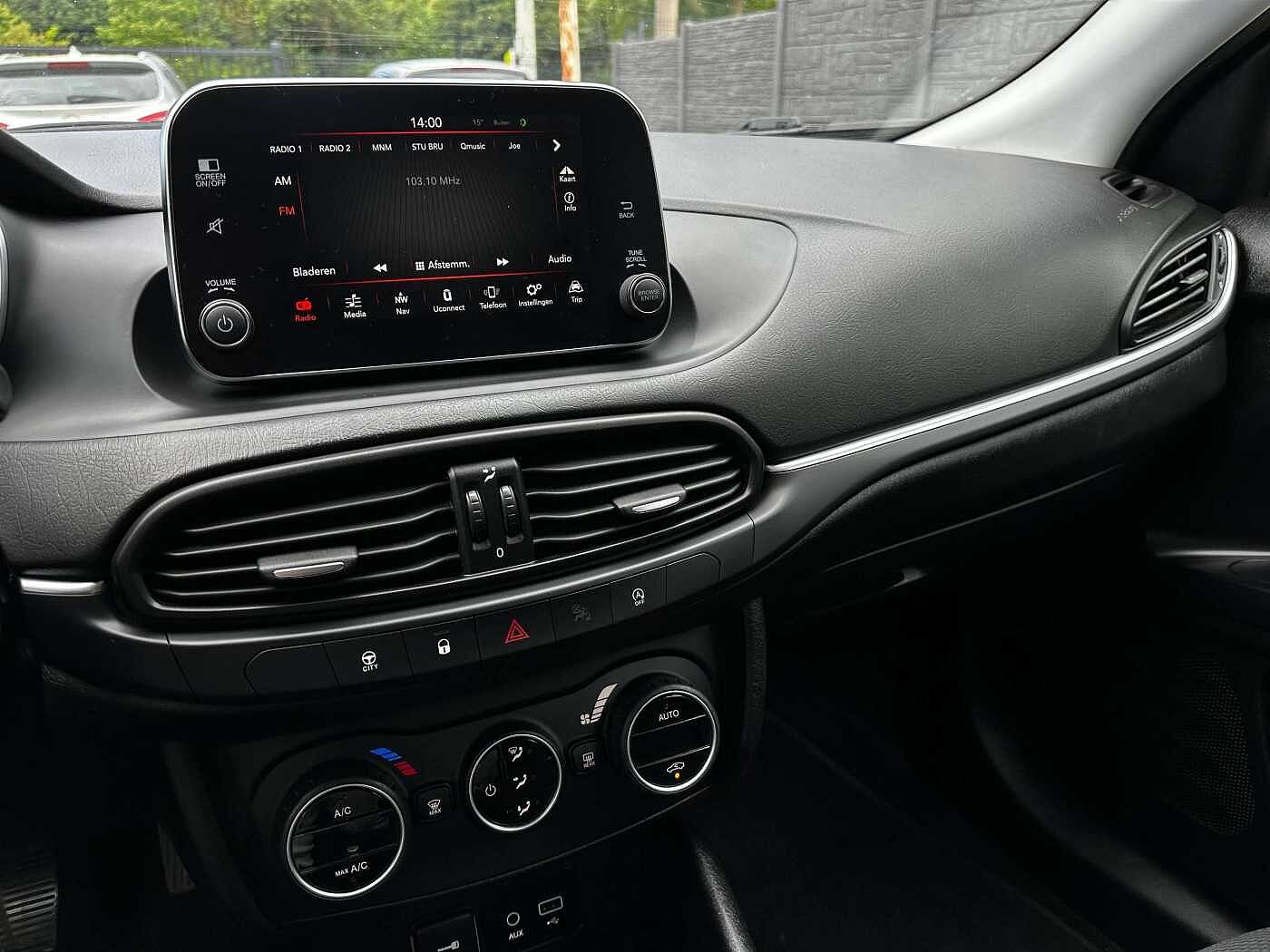 Fiat Tipo SW 1.4 Turbo Lounge S LED/GPS/CAMERA/SENSOR/CRUISE