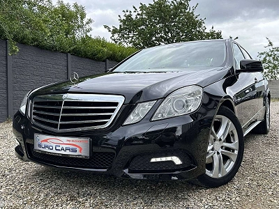 Mercedes-Benz E 220 CDI BE Avantgarde AUTOMATIQUE/XENON/LED/CUIR/SENSOR/CRUISE