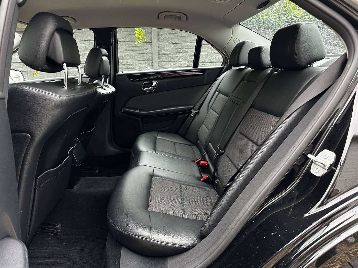 Mercedes-Benz E 220 CDI BE Avantgarde AUTOMATIQUE/XENON/LED/CUIR/SENSOR/CRUISE