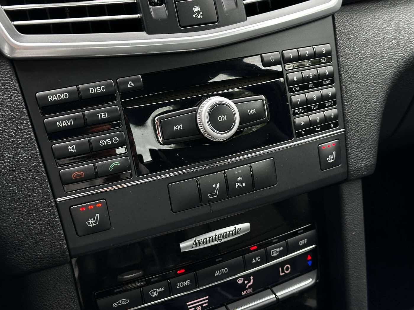 Mercedes-Benz E 220 CDI BE Avantgarde AUTOMATIQUE/XENON/LED/CUIR/SENSOR/CRUISE