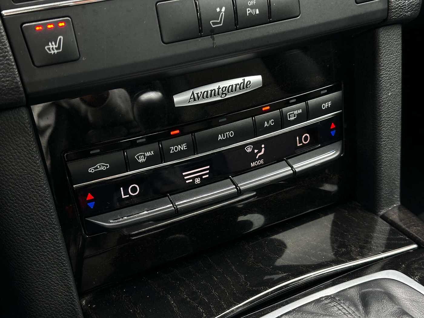 Mercedes-Benz E 220 CDI BE Avantgarde AUTOMATIQUE/XENON/LED/CUIR/SENSOR/CRUISE