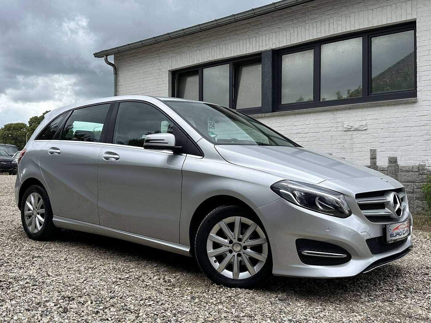 Mercedes-Benz B 180 d BE Edition NEW MODEL/XENON/LED/GPS/CAMERA/SENSOR/TRES PROPRE!!!