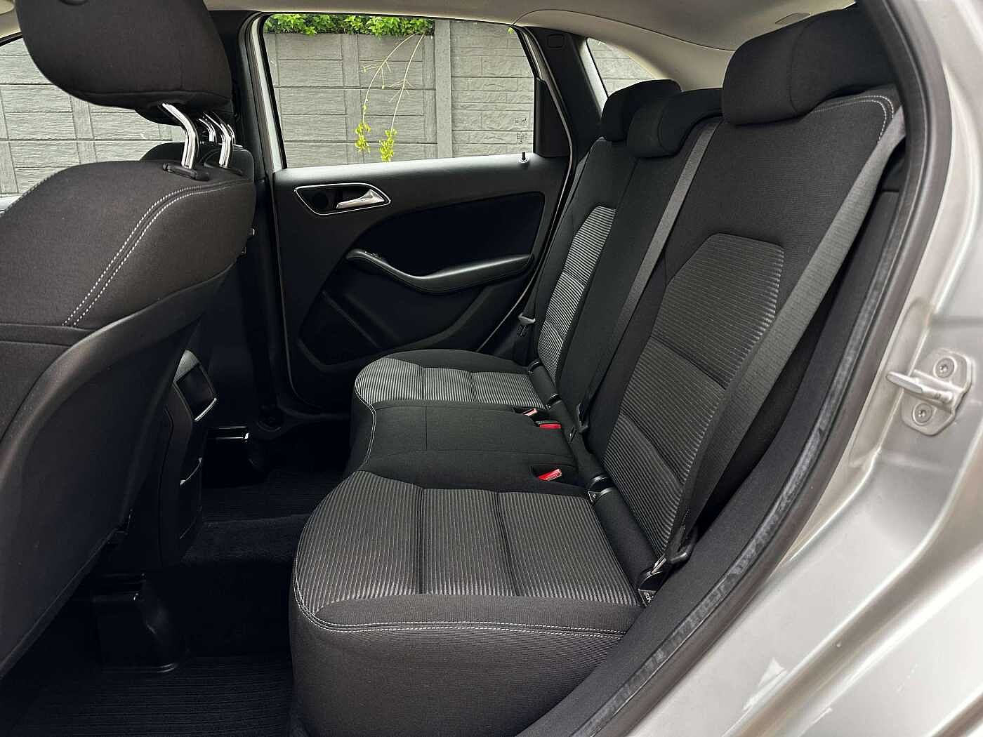 Mercedes-Benz B 180 d BE Edition NEW MODEL/XENON/LED/GPS/CAMERA/SENSOR/TRES PROPRE!!!
