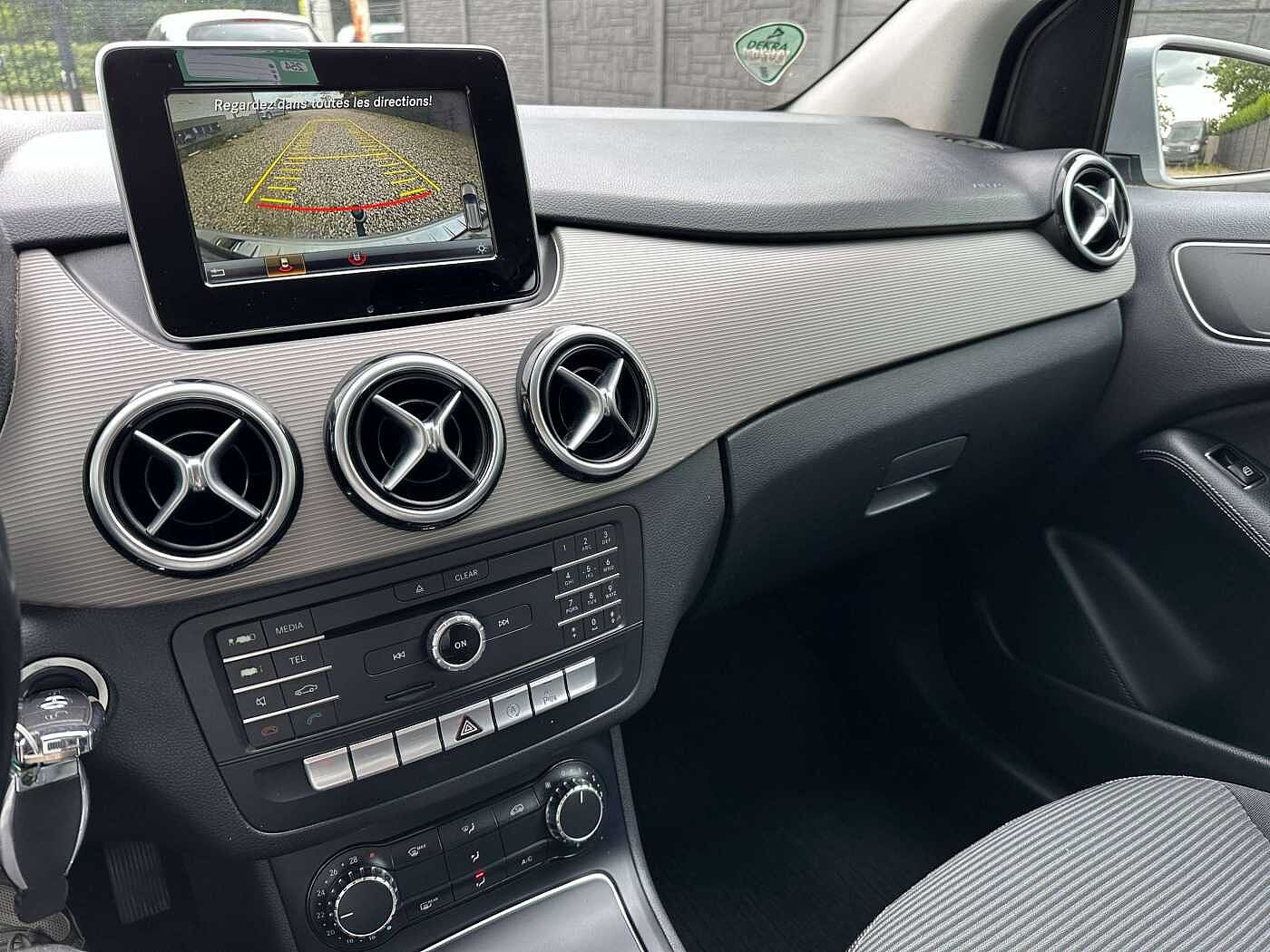Mercedes-Benz B 180 d BE Edition NEW MODEL/XENON/LED/GPS/CAMERA/SENSOR/TRES PROPRE!!!