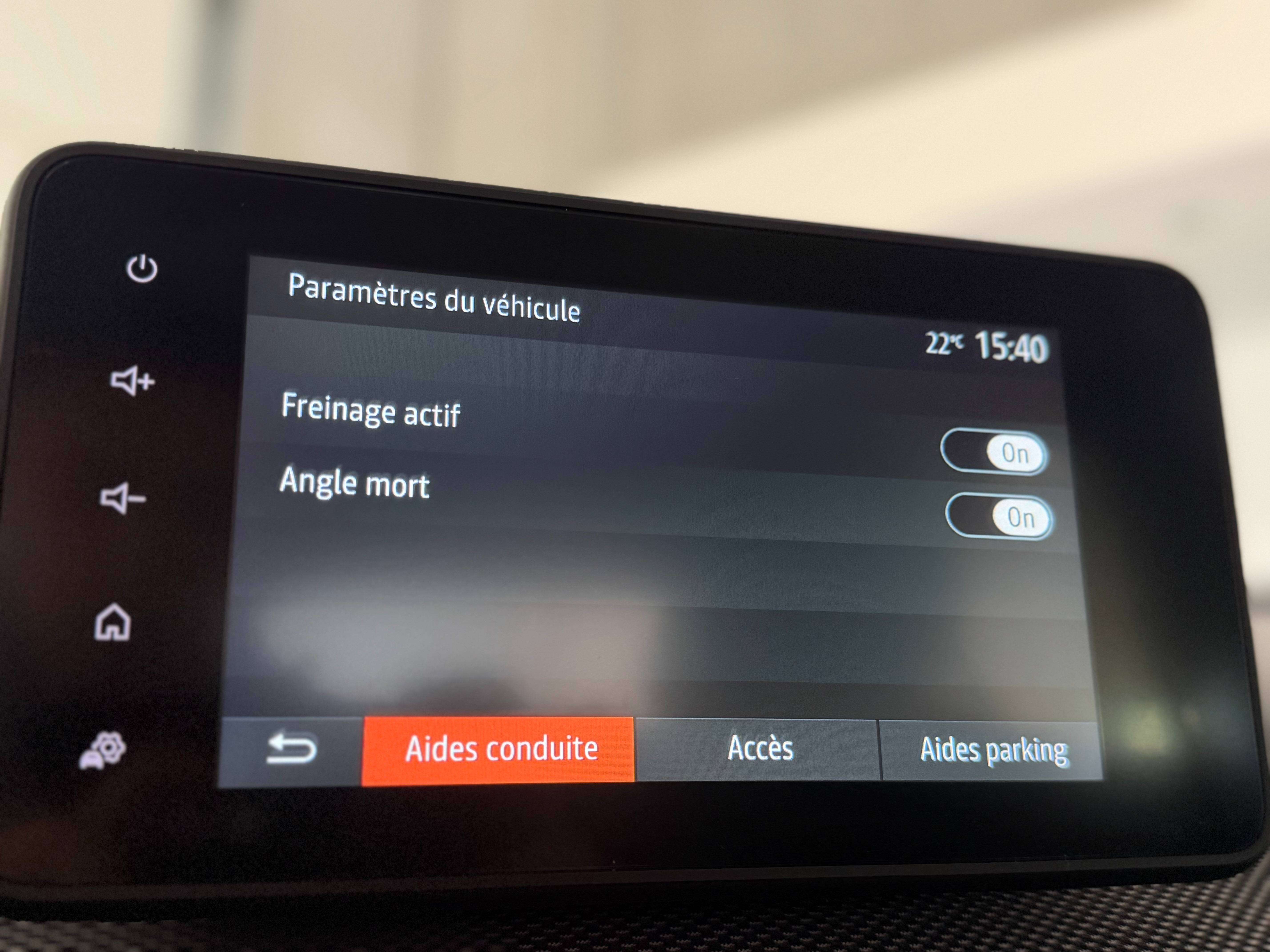 Dacia Sandero 1.0i Expression, Camera de recul, Capteurs AV/AR, Car-Play, GPS