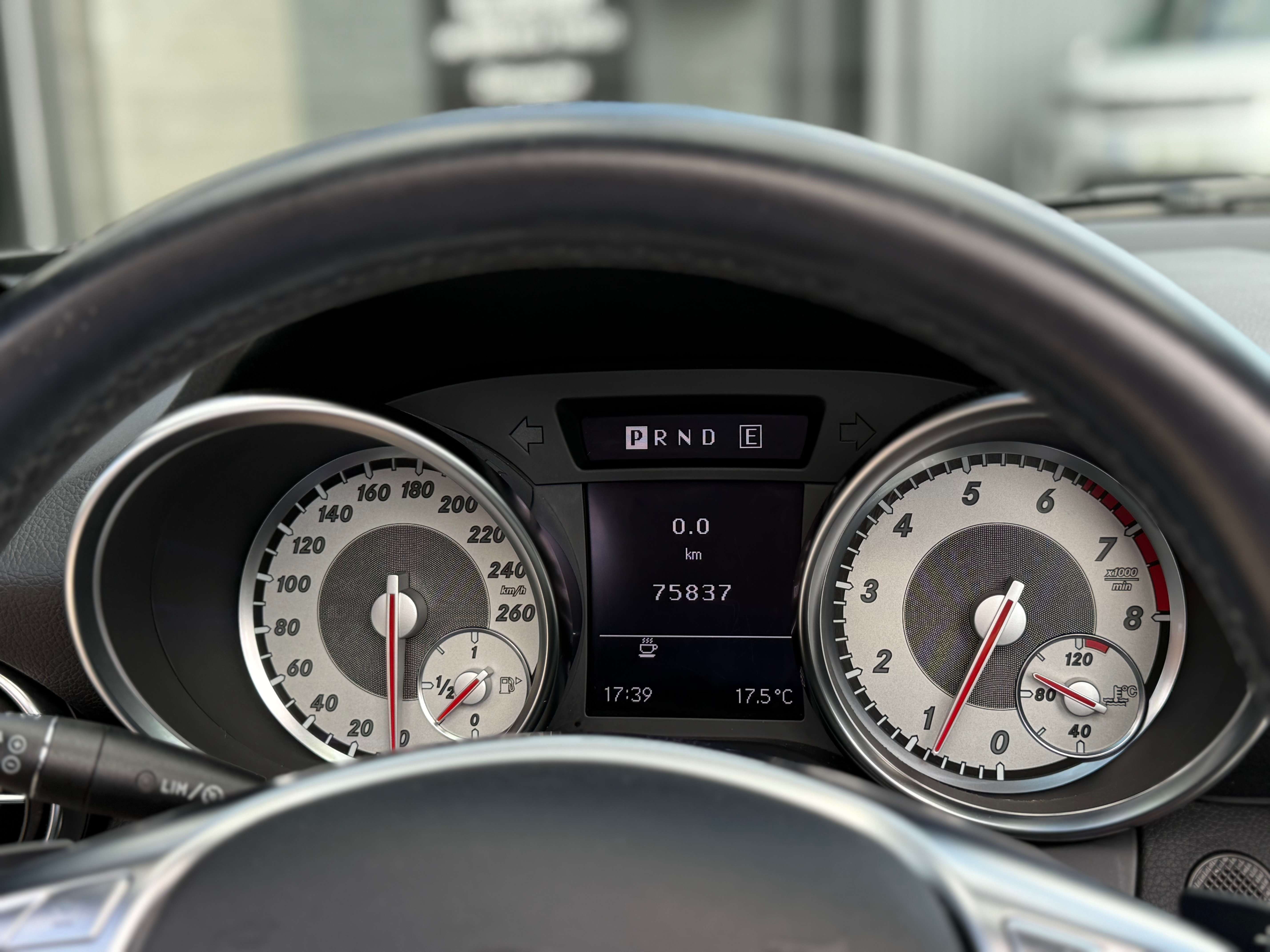 Mercedes-Benz SLK 200 AUTOMATIQUE - AIRSCARF - NAVIGATION - LED - GARANTIE 12MOIS