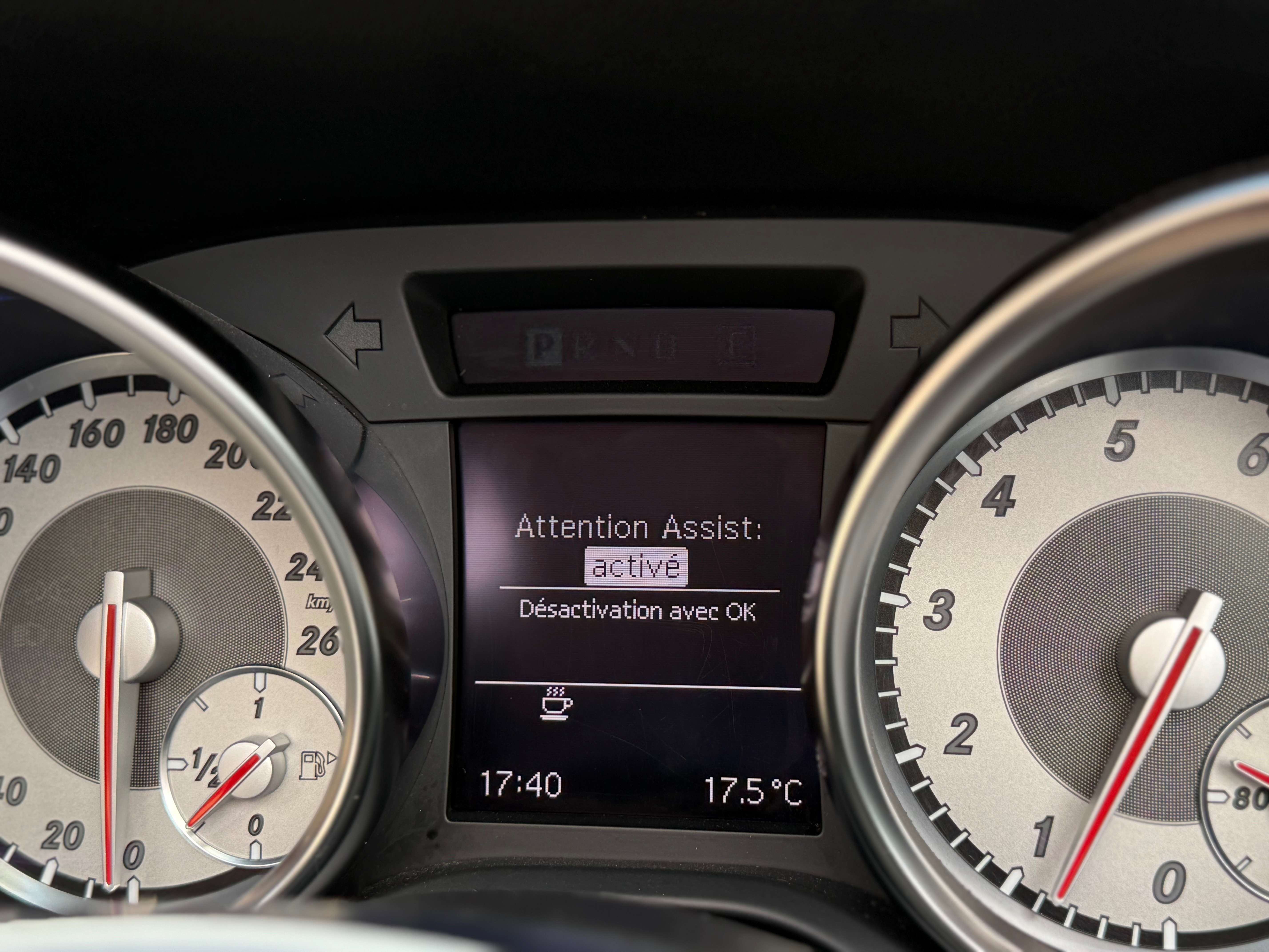 Mercedes-Benz SLK 200 AUTOMATIQUE - AIRSCARF - NAVIGATION - LED - GARANTIE 12MOIS