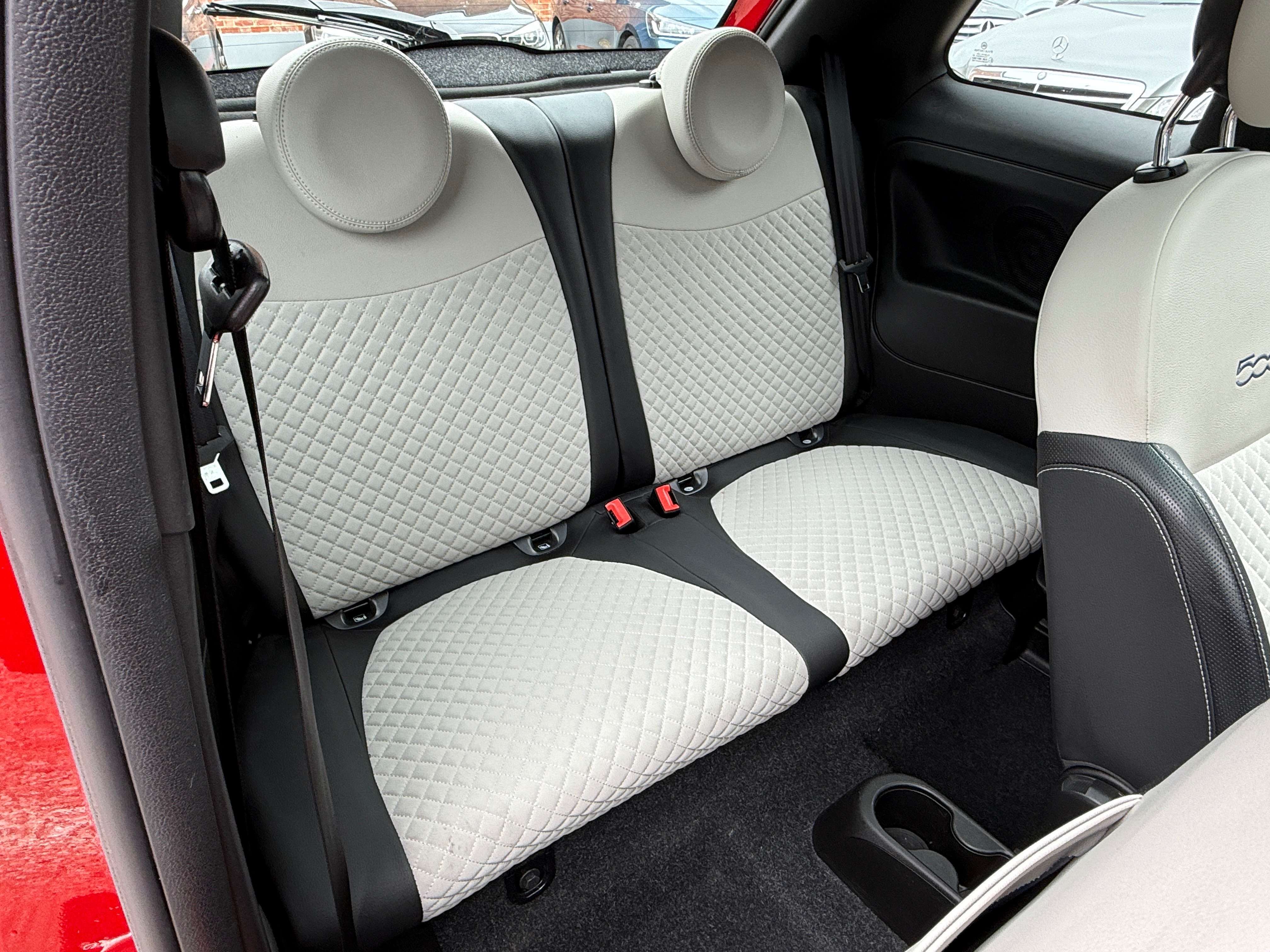 Fiat 500 500 1.0i MHEV Dolcevita /CarPlay/Pano/Navi/Led/Garantie/