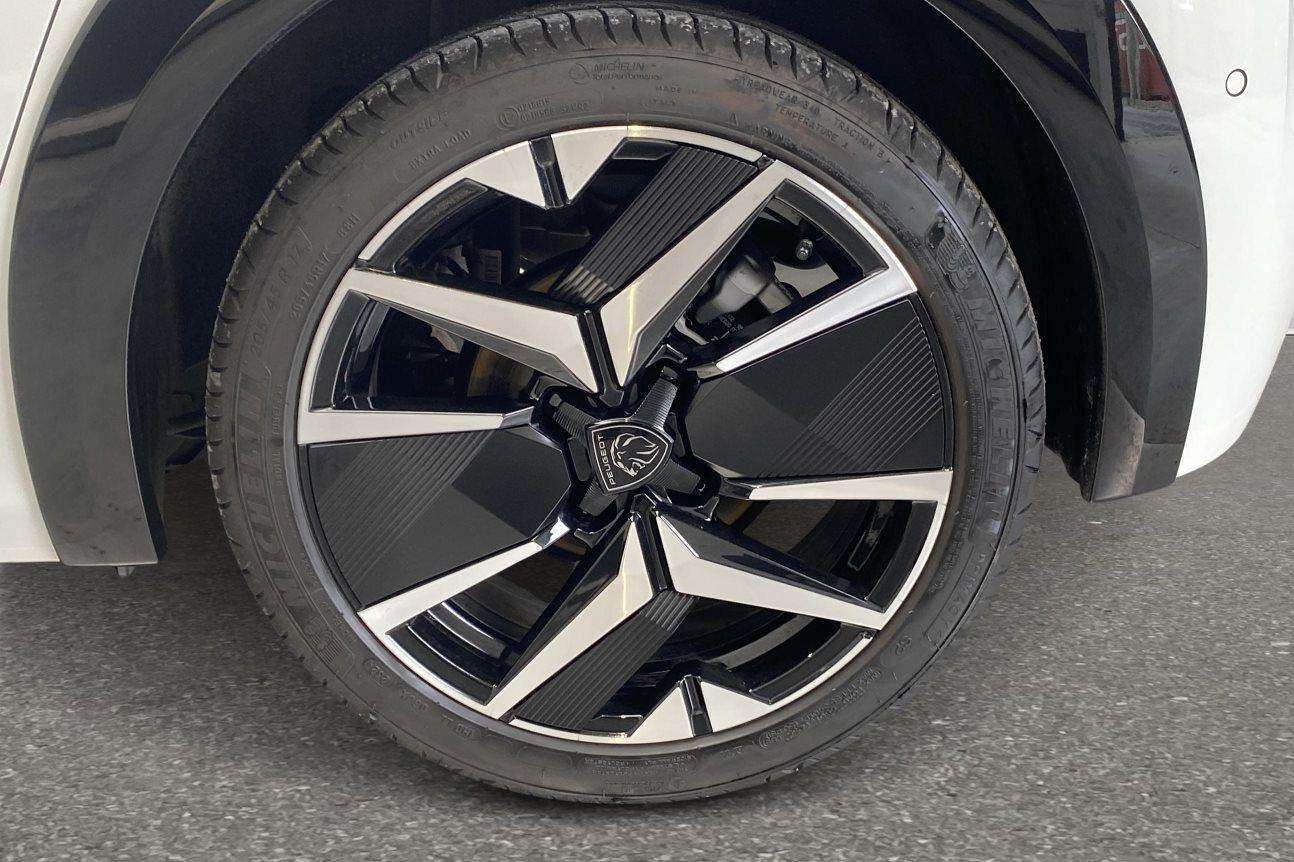 Peugeot 208 GT * Visio Park & CarPlay