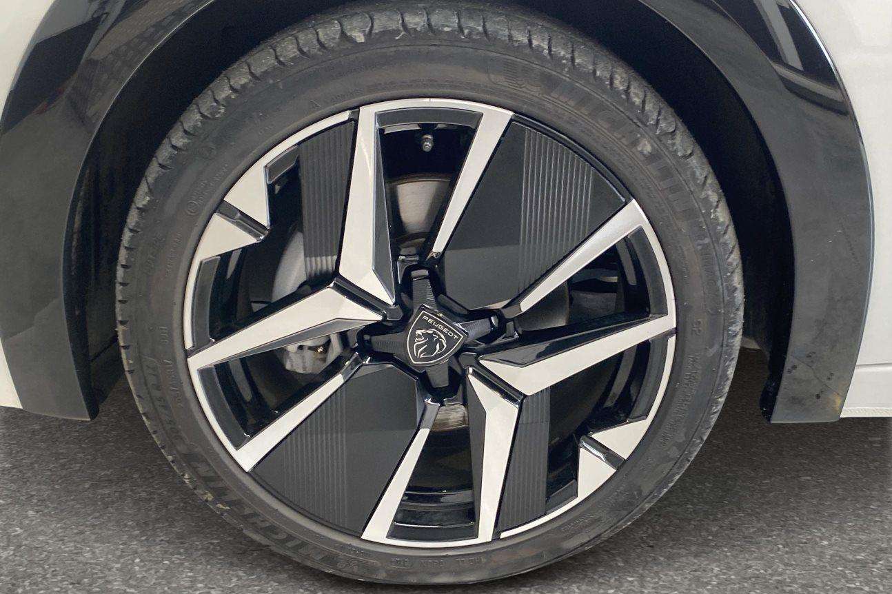 Peugeot 208 GT * Visio Park & CarPlay