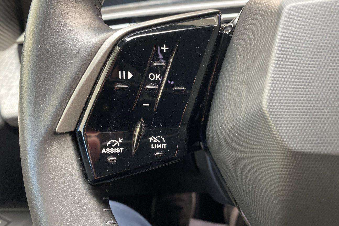 Peugeot 5008 Allure HYBRID*MirrorLink Caméra de recul