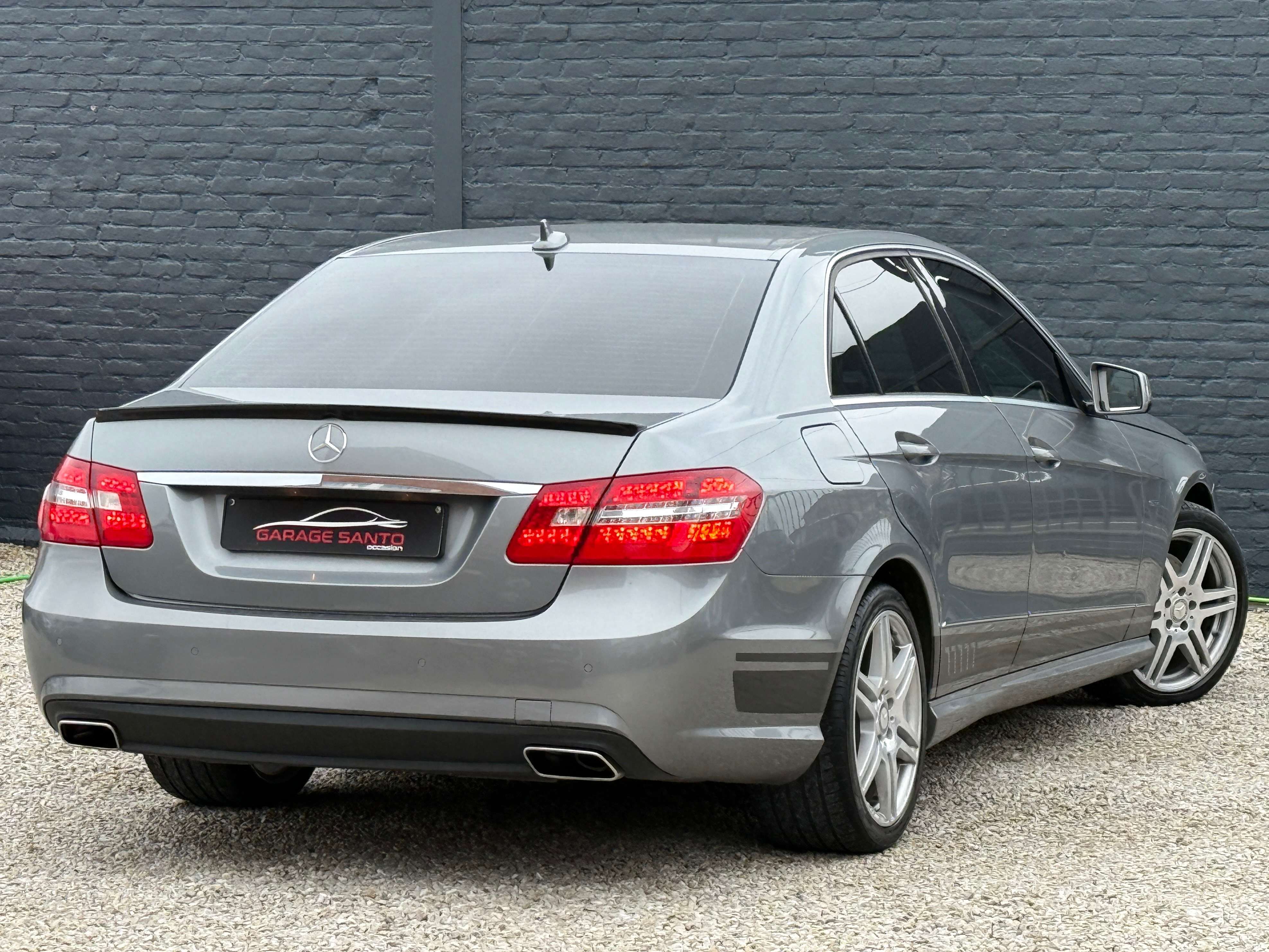 Mercedes-Benz E 200 E 200 CDI AMG LINE /BtAuto/Navi/Pdc/Xénon/J.a/