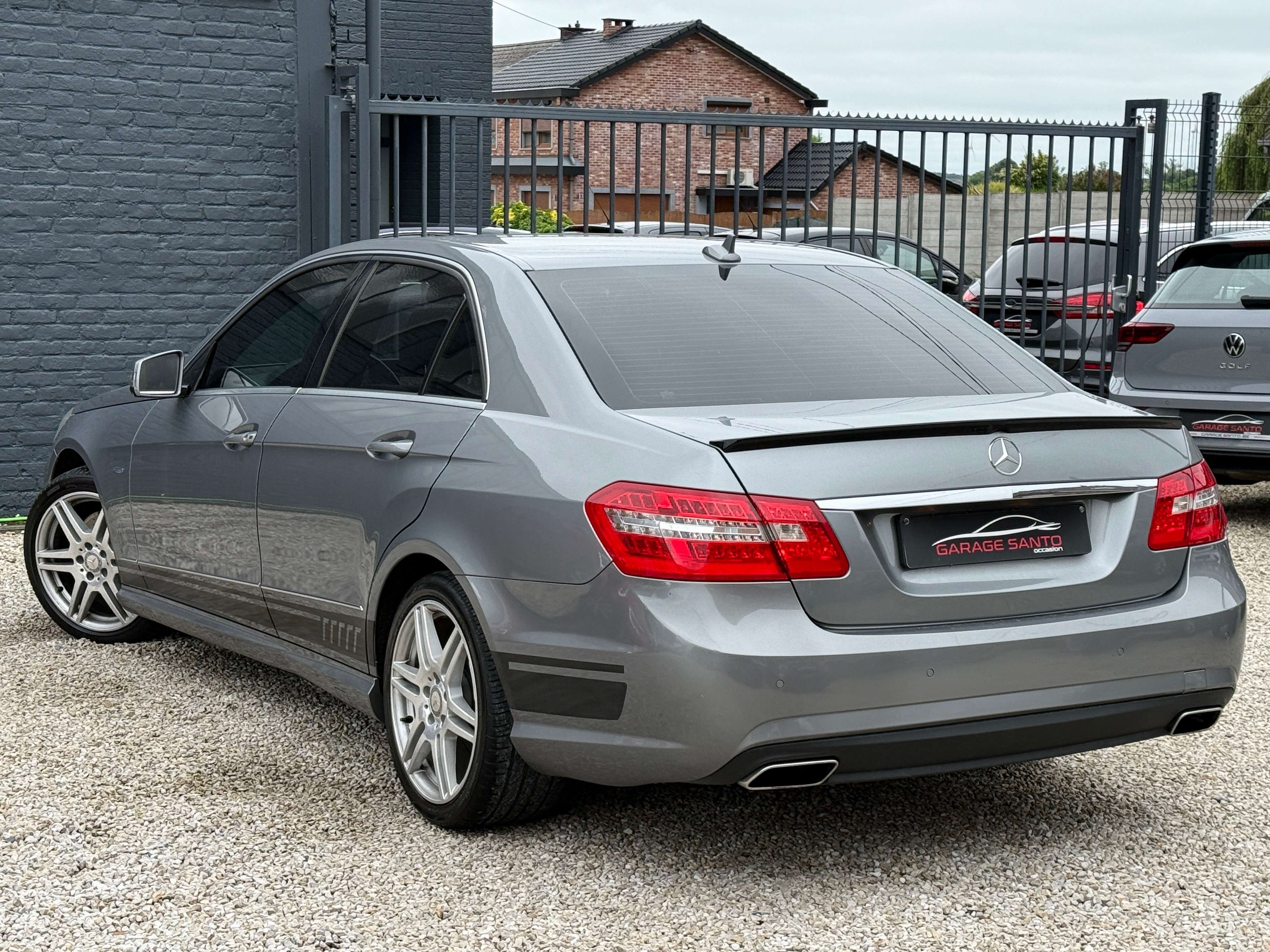 Mercedes-Benz E 200 E 200 CDI AMG LINE /BtAuto/Navi/Pdc/Xénon/J.a/