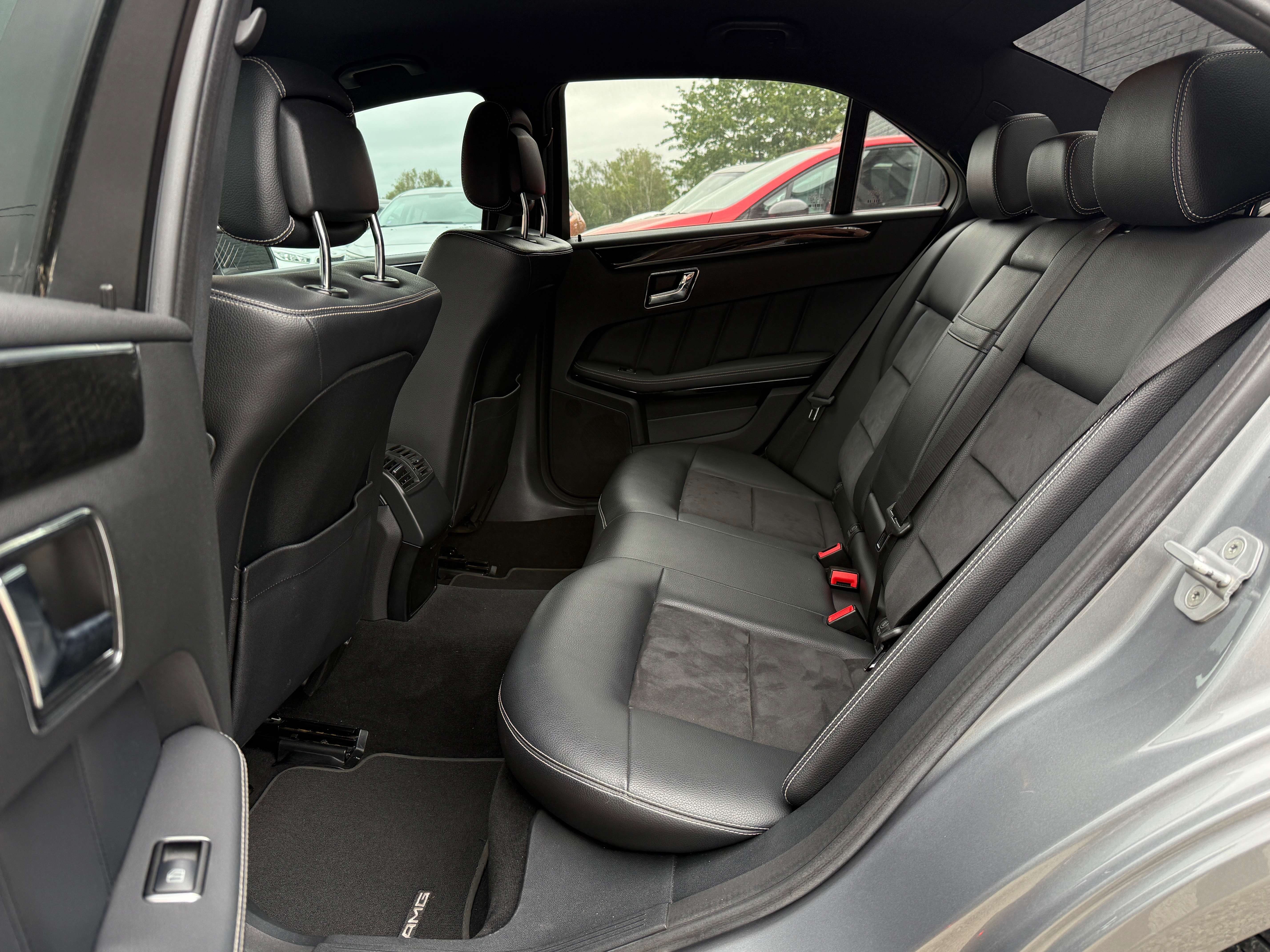Mercedes-Benz E 200 E 200 CDI AMG LINE /BtAuto/Navi/Pdc/Xénon/J.a/