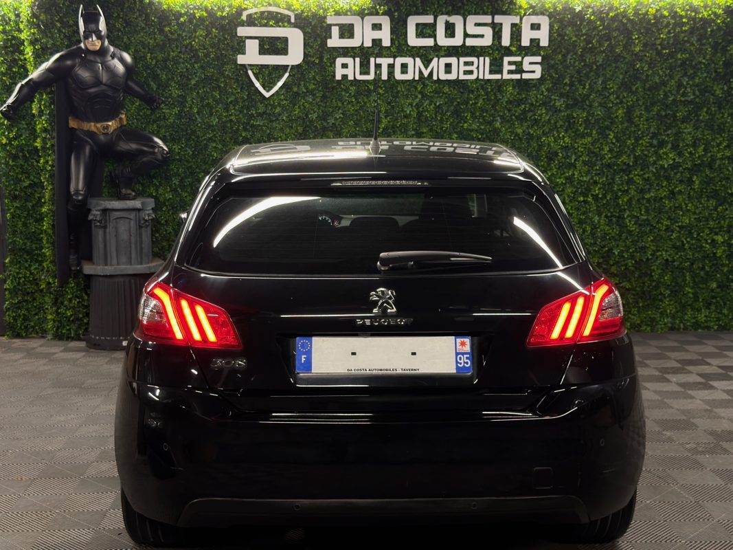 Peugeot 308 II PHASE 2 ALLURE 1.2 TURBO 130 Cv APPLE CARPLAY & ANDROID CAMERA RECUL - GARANTIE 1 AN