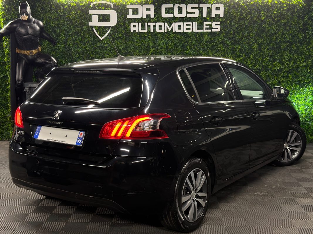 Peugeot 308 II PHASE 2 ALLURE 1.2 TURBO 130 Cv APPLE CARPLAY & ANDROID CAMERA RECUL - GARANTIE 1 AN