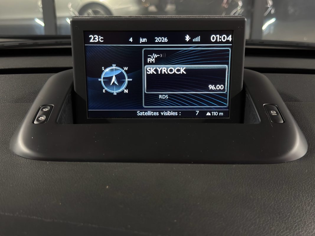 Peugeot 3008 PHASE 2 STYLE 1.2 TURBO 130 Cv 1ERE MAIN - GARANTIE 1 AN