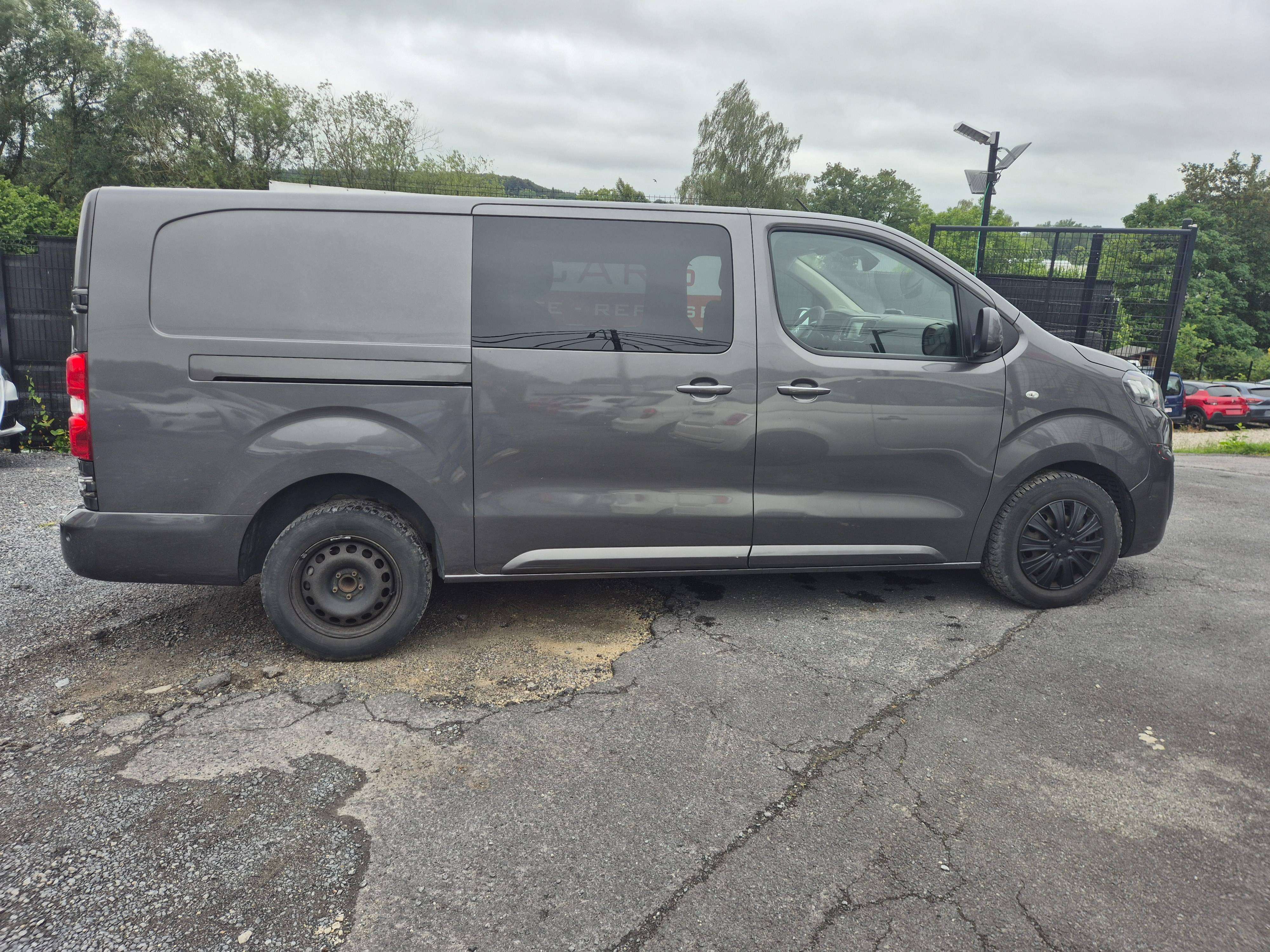 Citroen Jumpy Fourgon 2.0 BlueHDi XL Driver