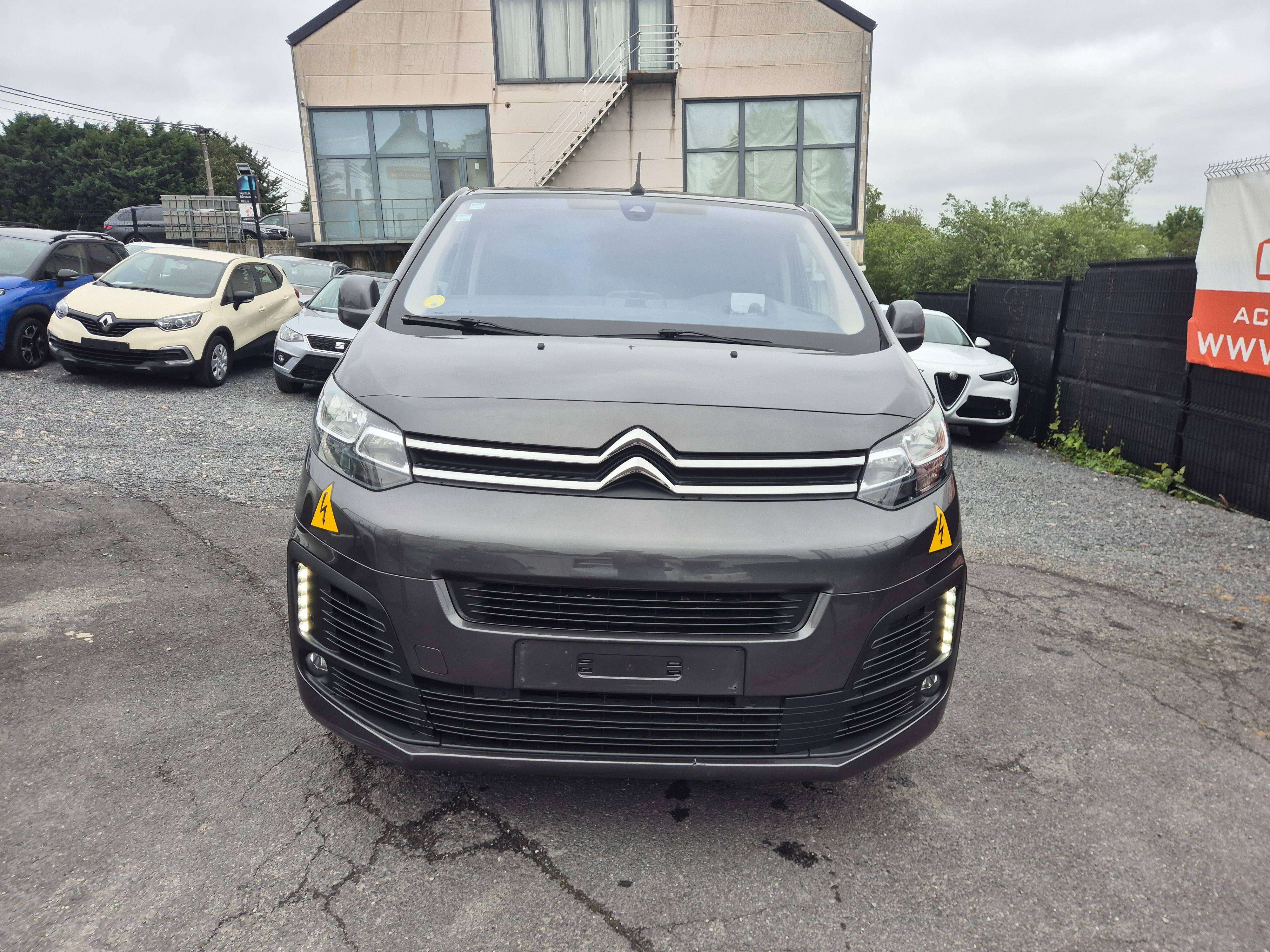 Citroen Jumpy Fourgon 2.0 BlueHDi XL Driver