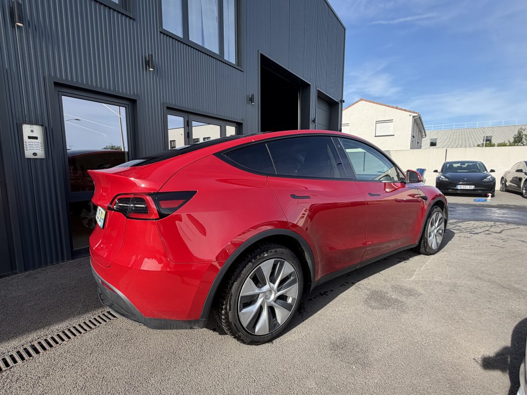 Tesla Model Y STANDARD
