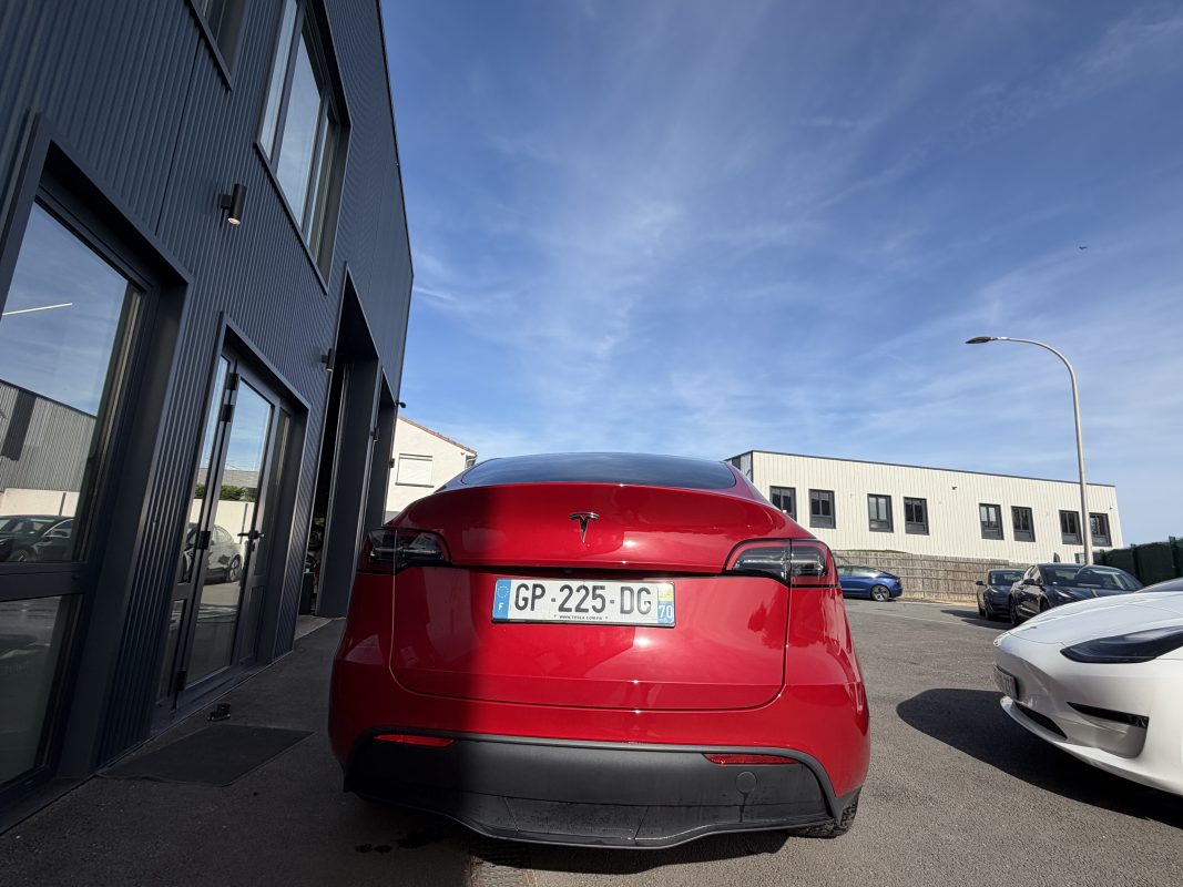 Tesla Model Y STANDARD
