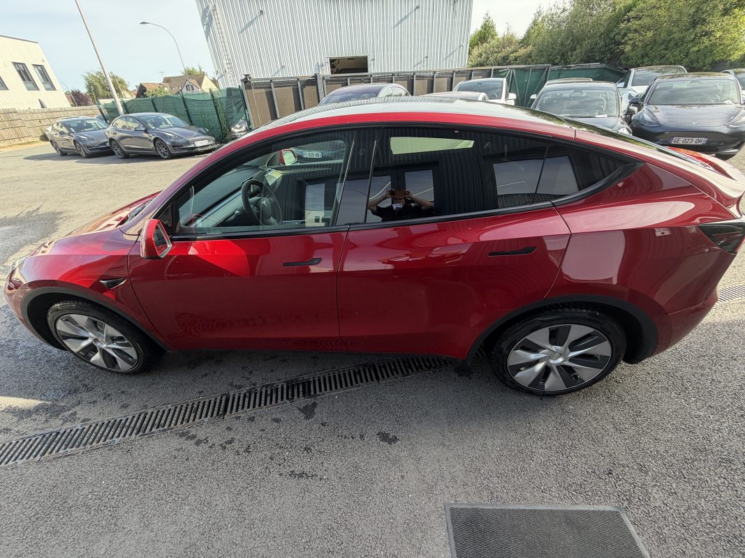 Tesla Model Y STANDARD