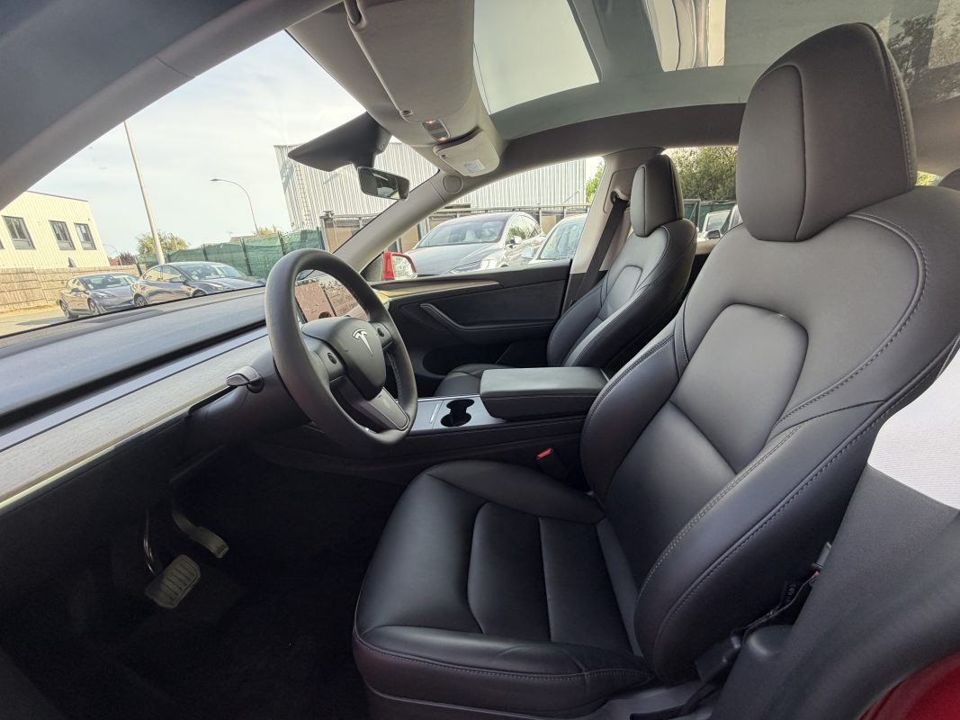 Tesla Model Y STANDARD