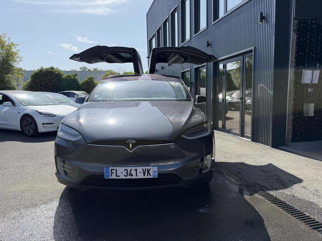Tesla Model X LONG RANGE AWD