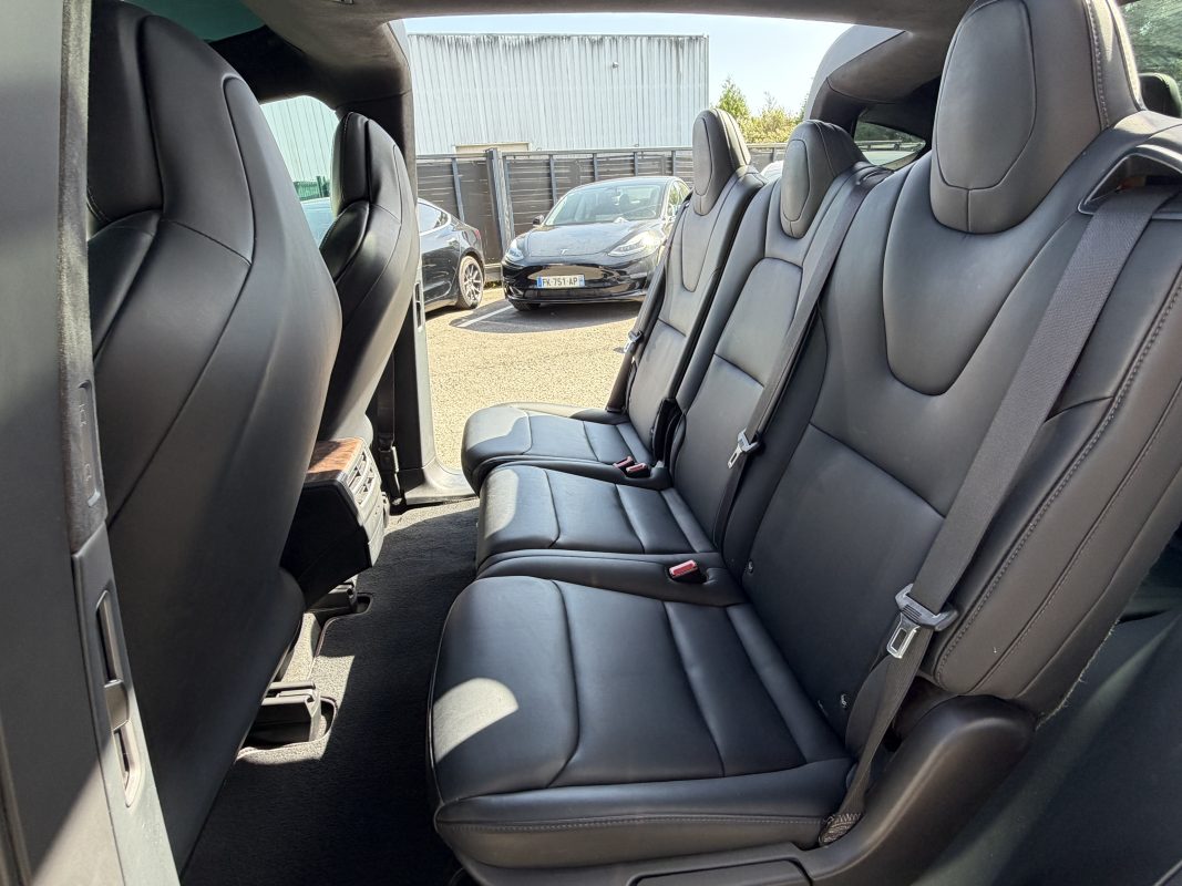 Tesla Model X LONG RANGE AWD