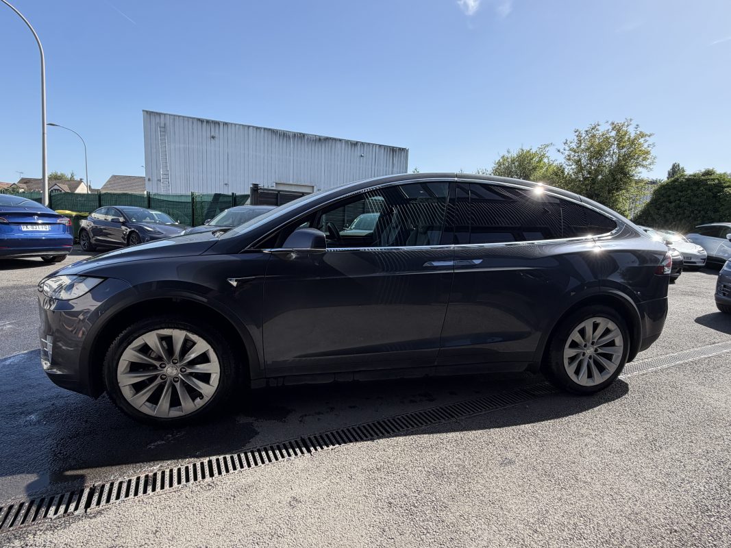 Tesla Model X LONG RANGE AWD