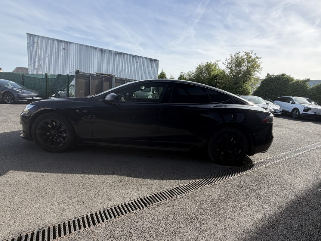 Tesla Model S 75D Dual Motor