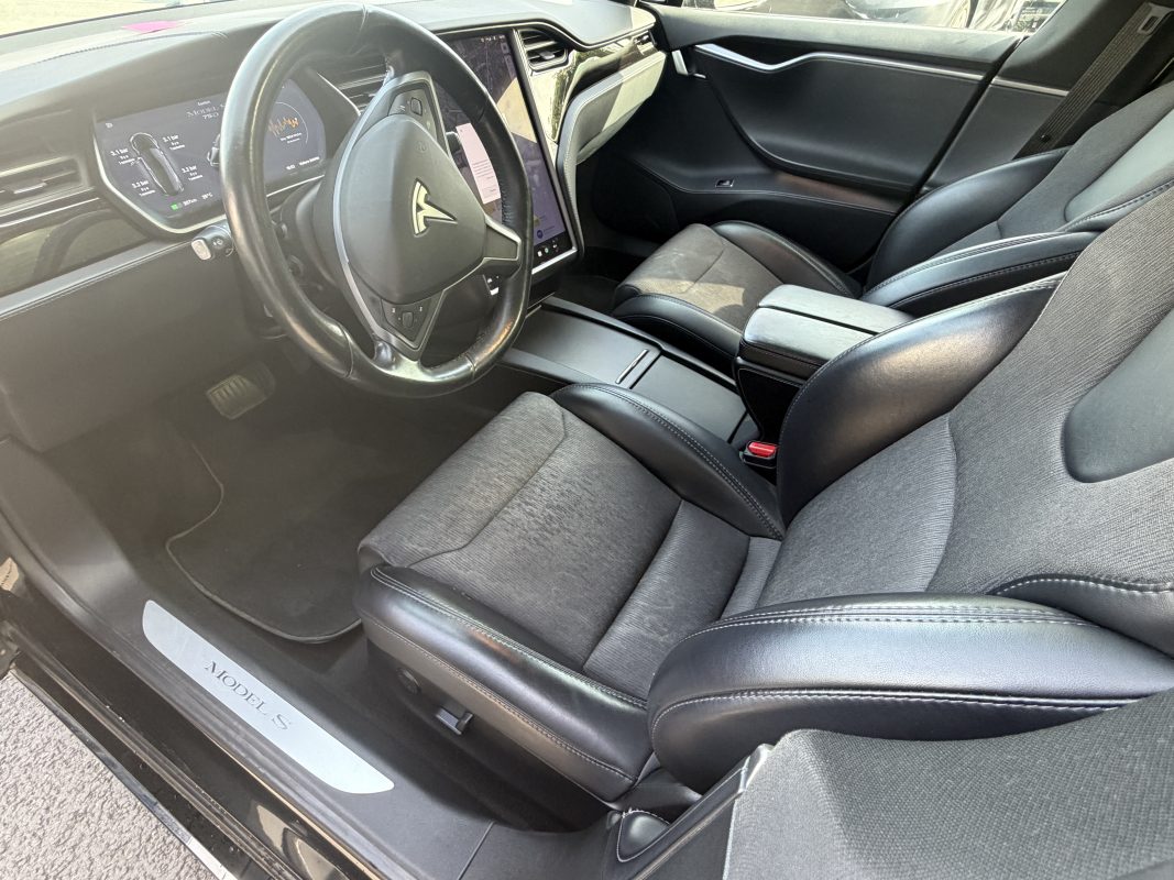 Tesla Model S 75D Dual Motor