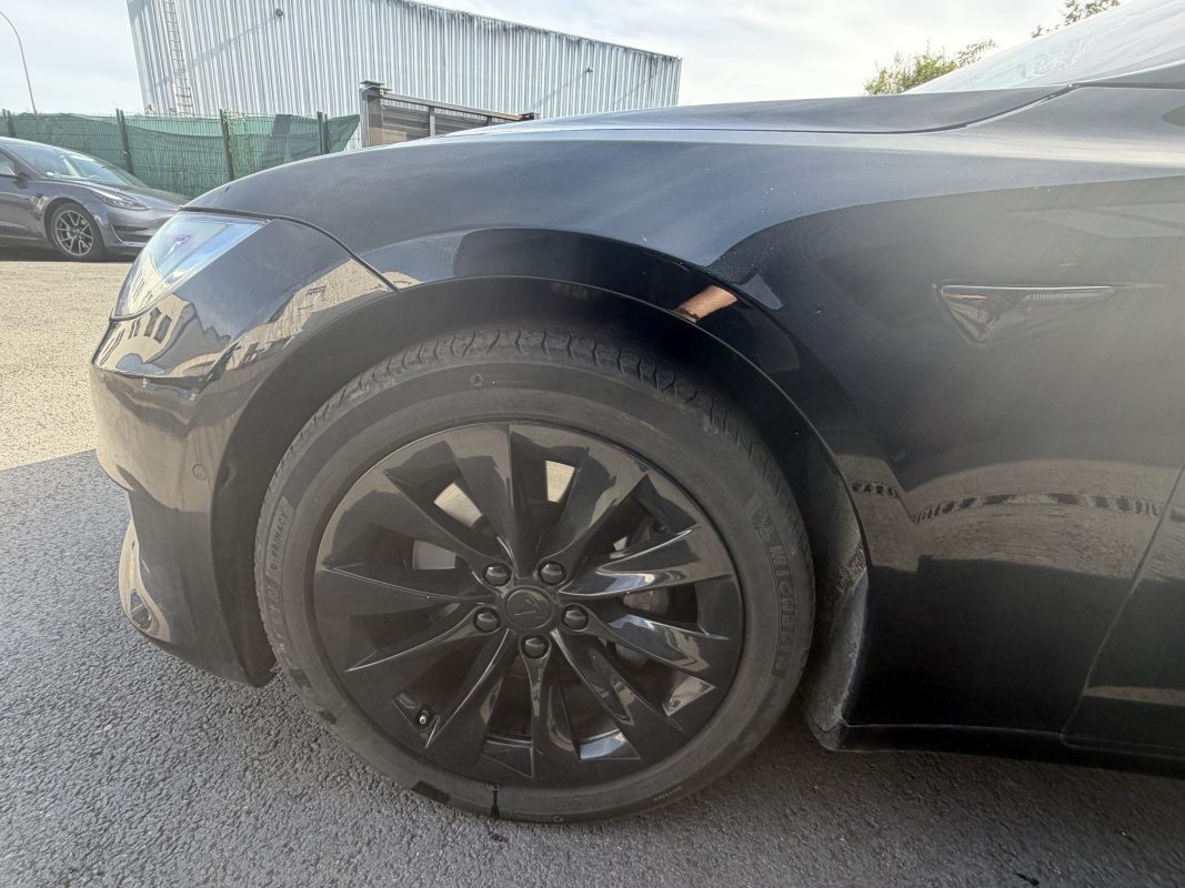Tesla Model S 75D Dual Motor